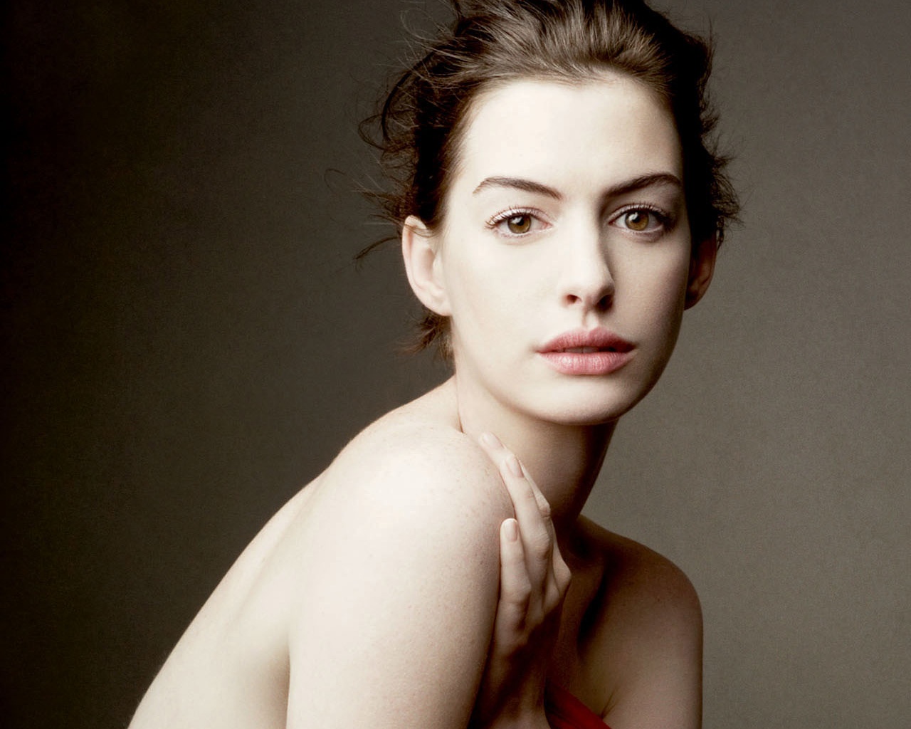 Anne Hathaway Desnuda El Mejor Cuerpo Para Las Revistas Femeninas De Hollywood Cultture