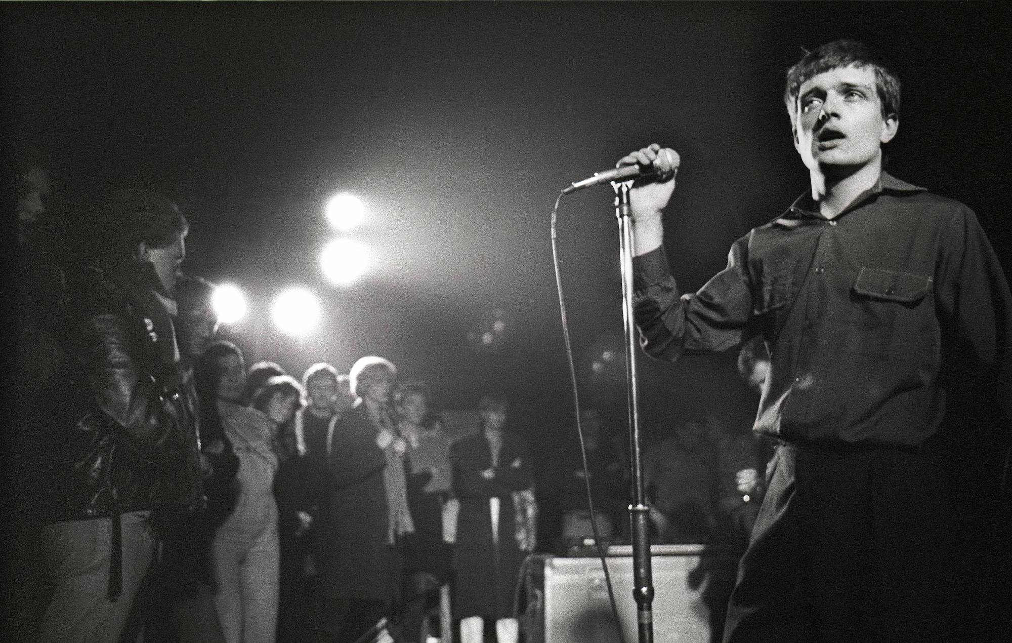 Joy Division Sex Pistols Y Otros Artistas Ser N Los Protagonistas Del