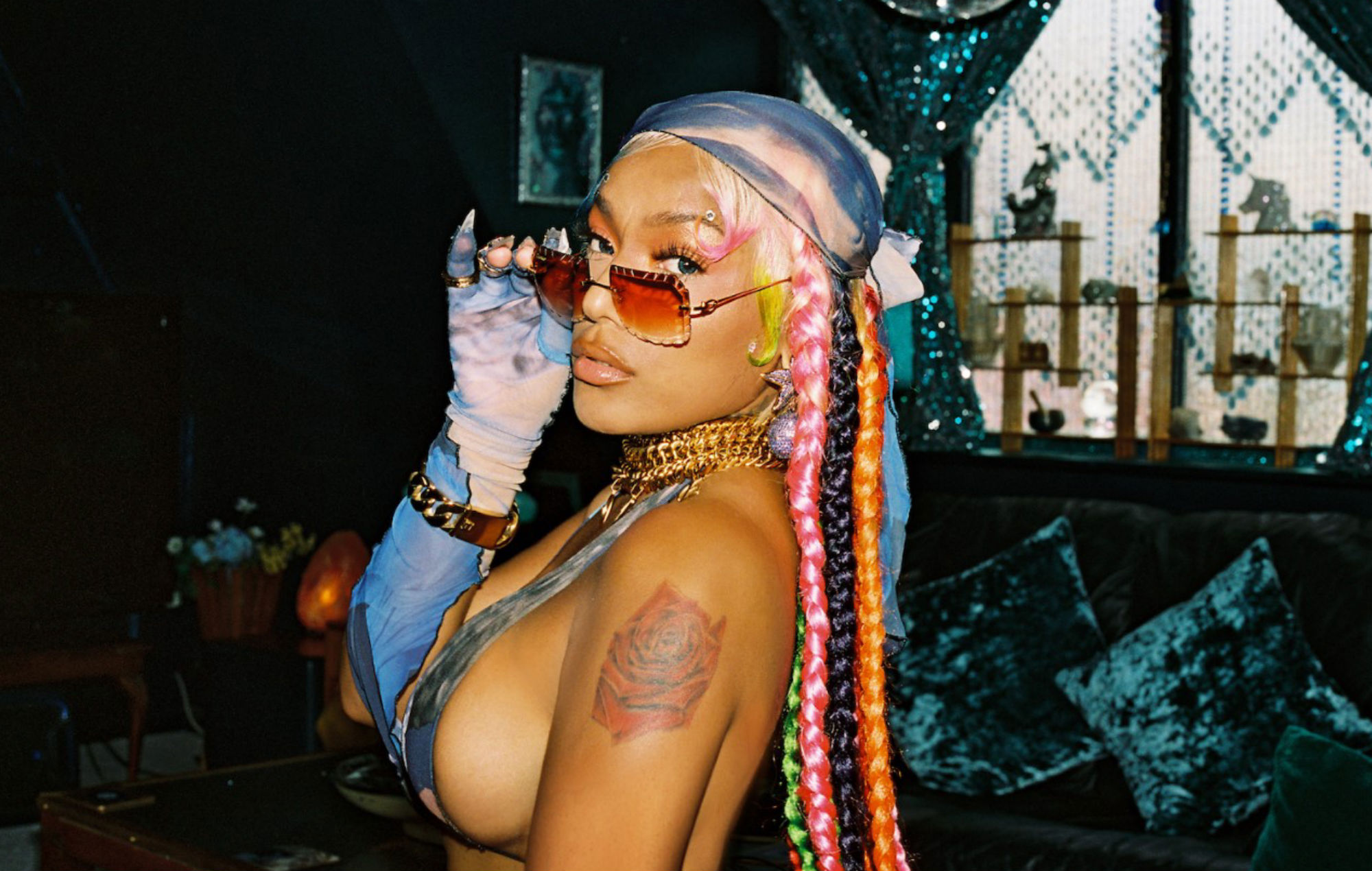 Mira a Stefflon Don regresar con el animado video de su nuevo sencillo 'Move'.