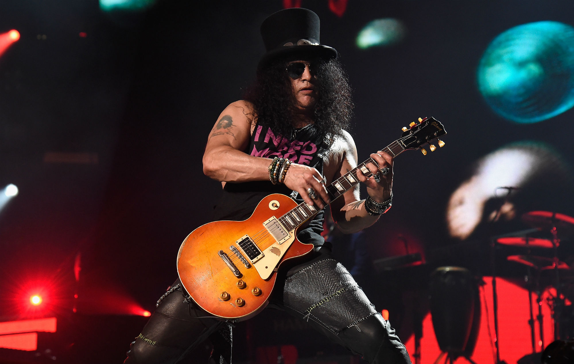 Slash dice que anticipa la nueva música de Guns N' Roses en 2021 Cultture