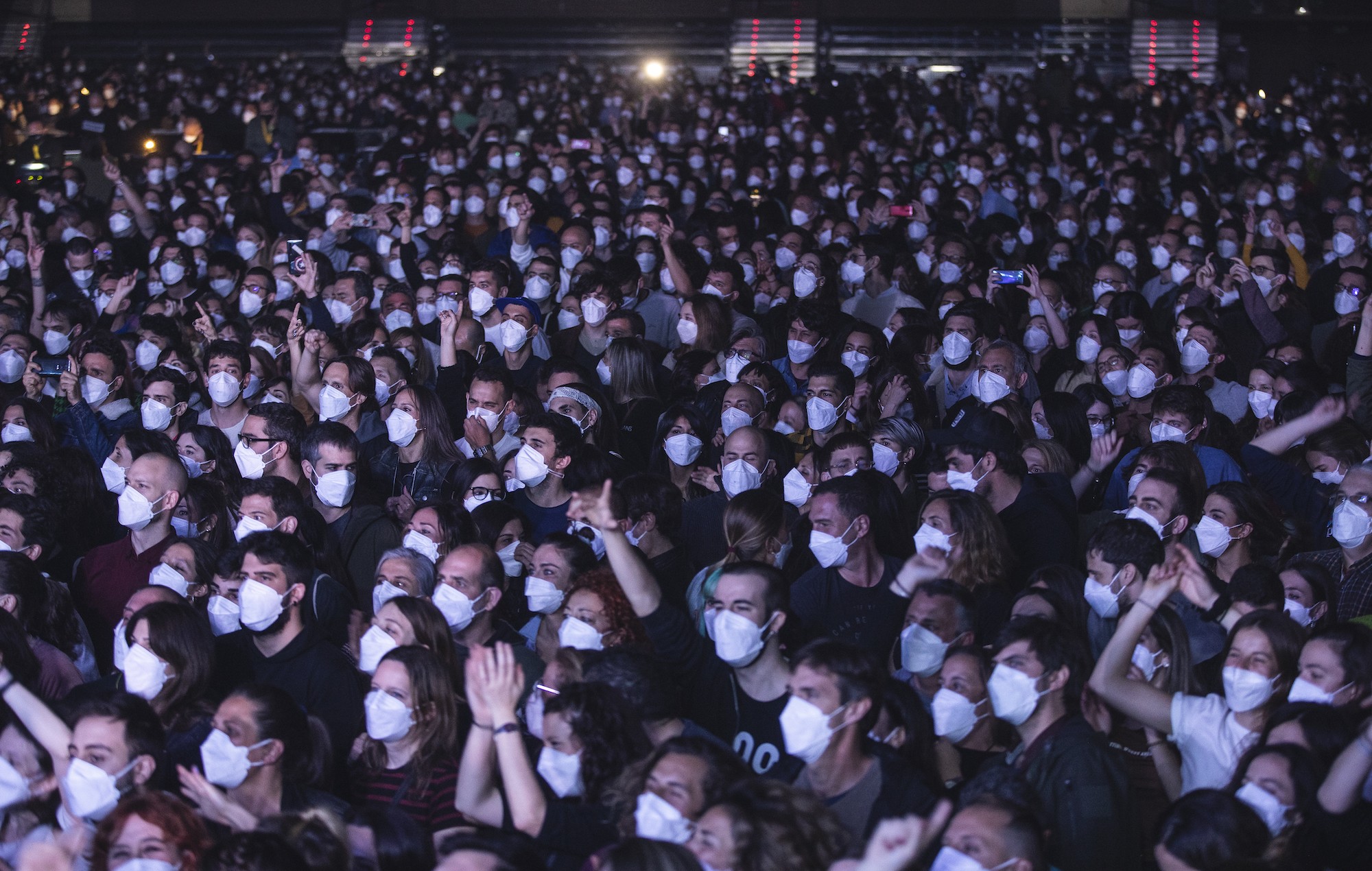 5.000 personas asisten al concierto experimental de COVID-19 en Barcelona