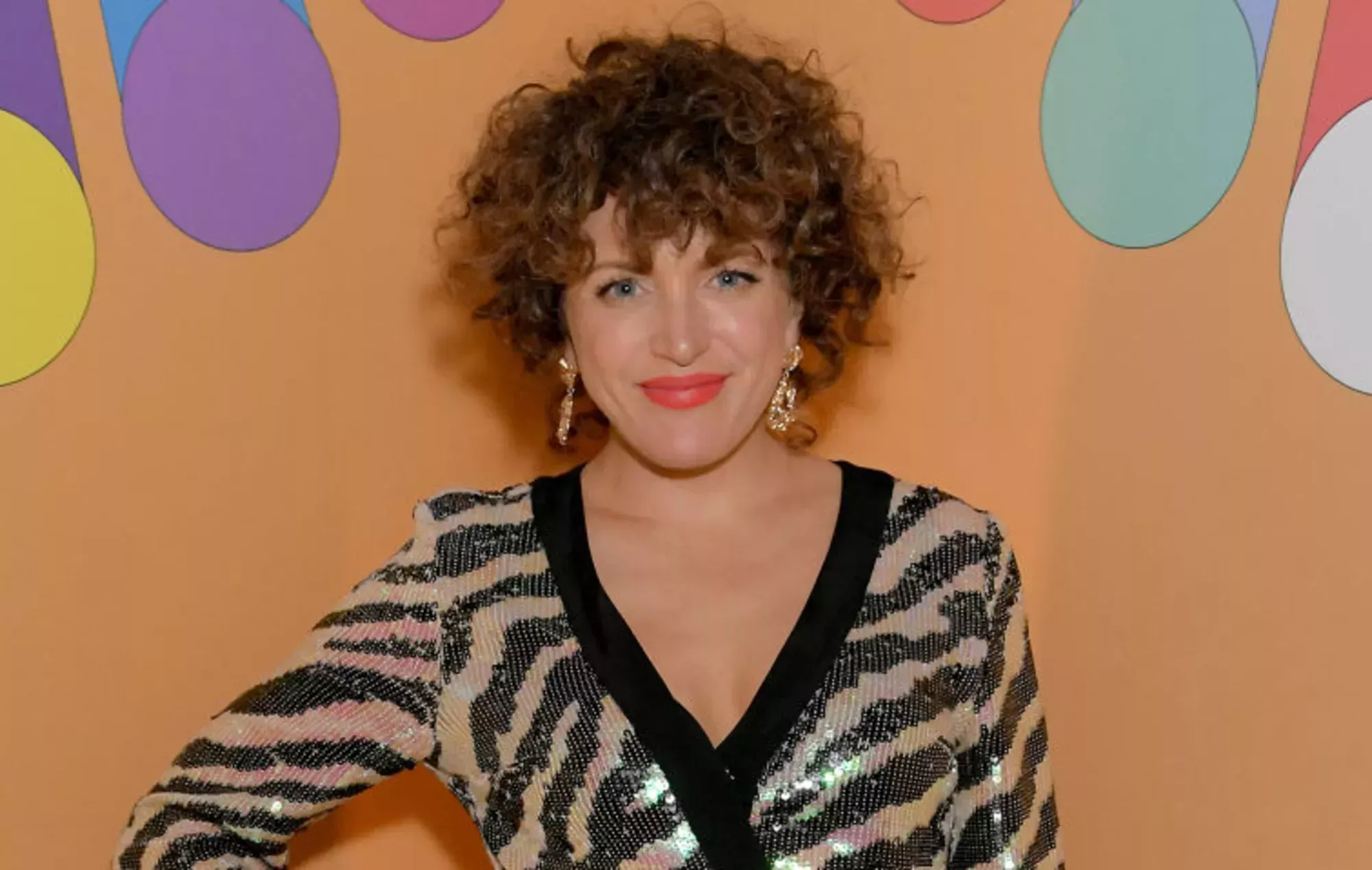 Mira cómo Annie Mac se despide de Radio 1 con una emotiva despedida entre lágrimas