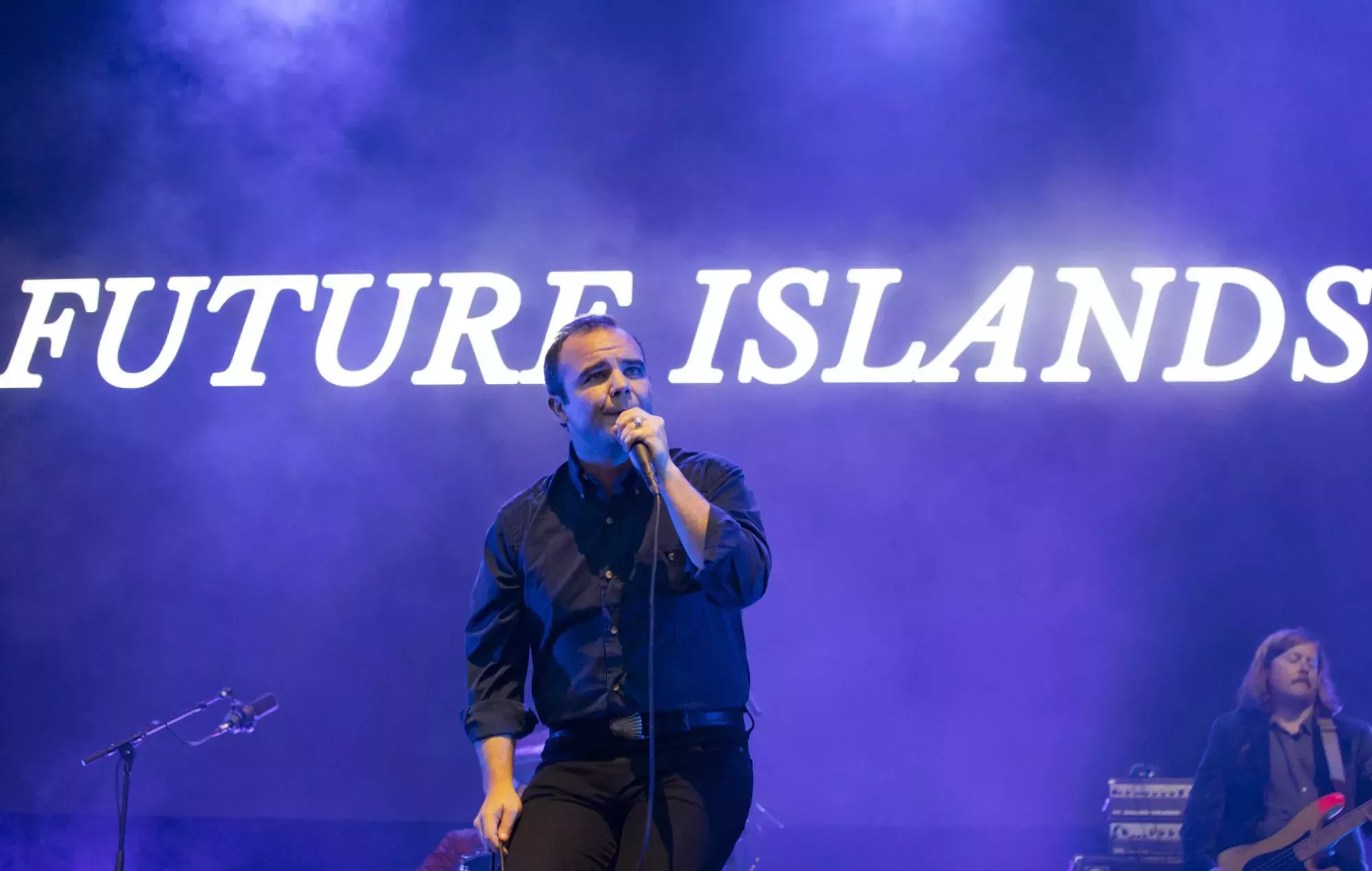 Future Islands comparte su nuevo y meditativo tema 'Peach'