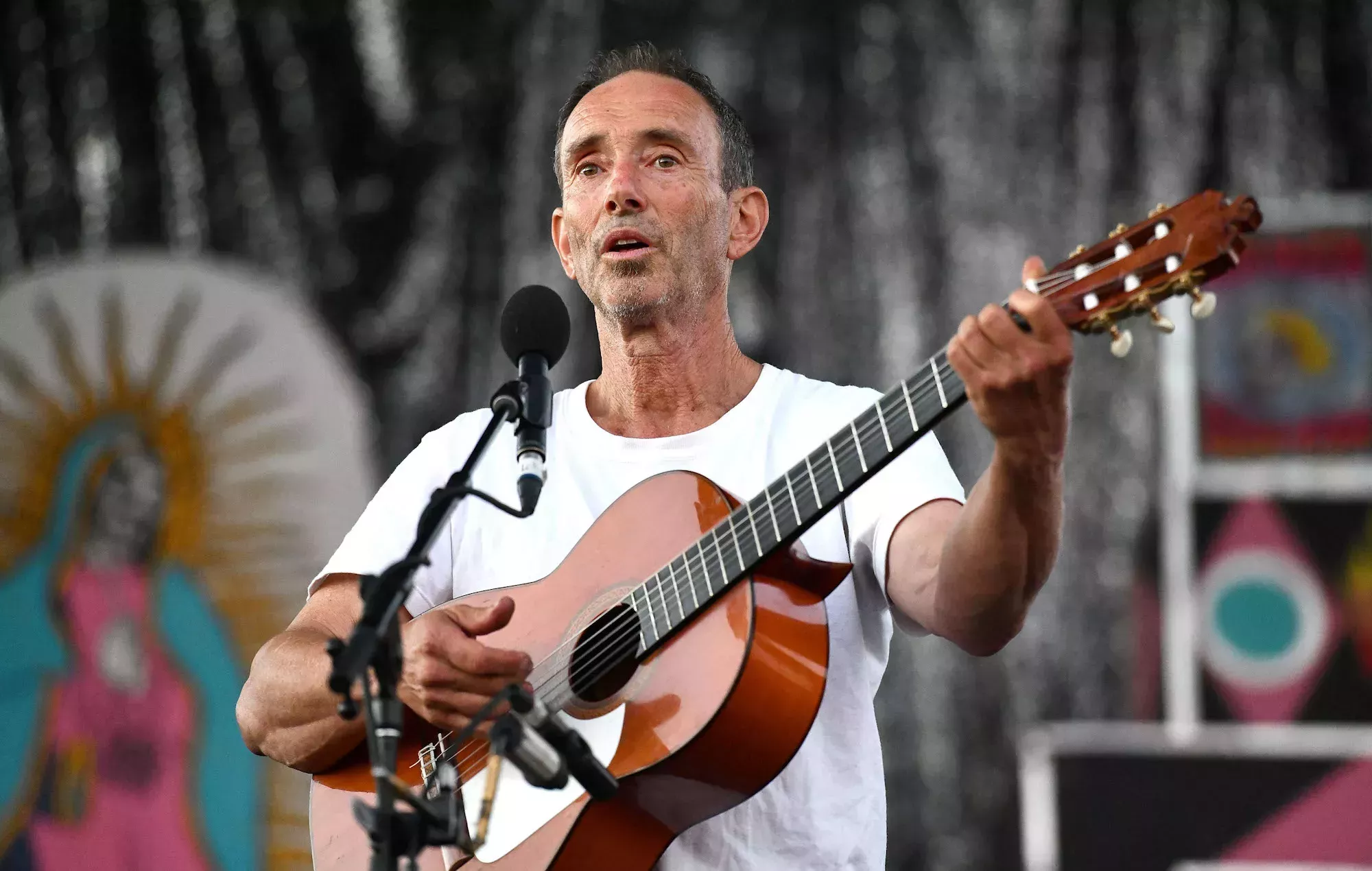 Un festival en el estado de Washington es estafado por una persona que se hace pasar por Jonathan Richman