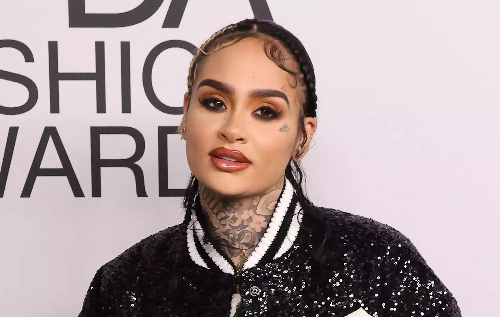 Kehlani confirma que quiere ir por los pronombres she/they