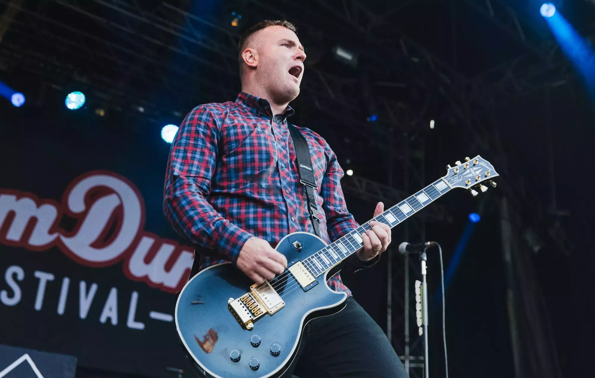 Chad Gilbert, de New Found Glory, está 