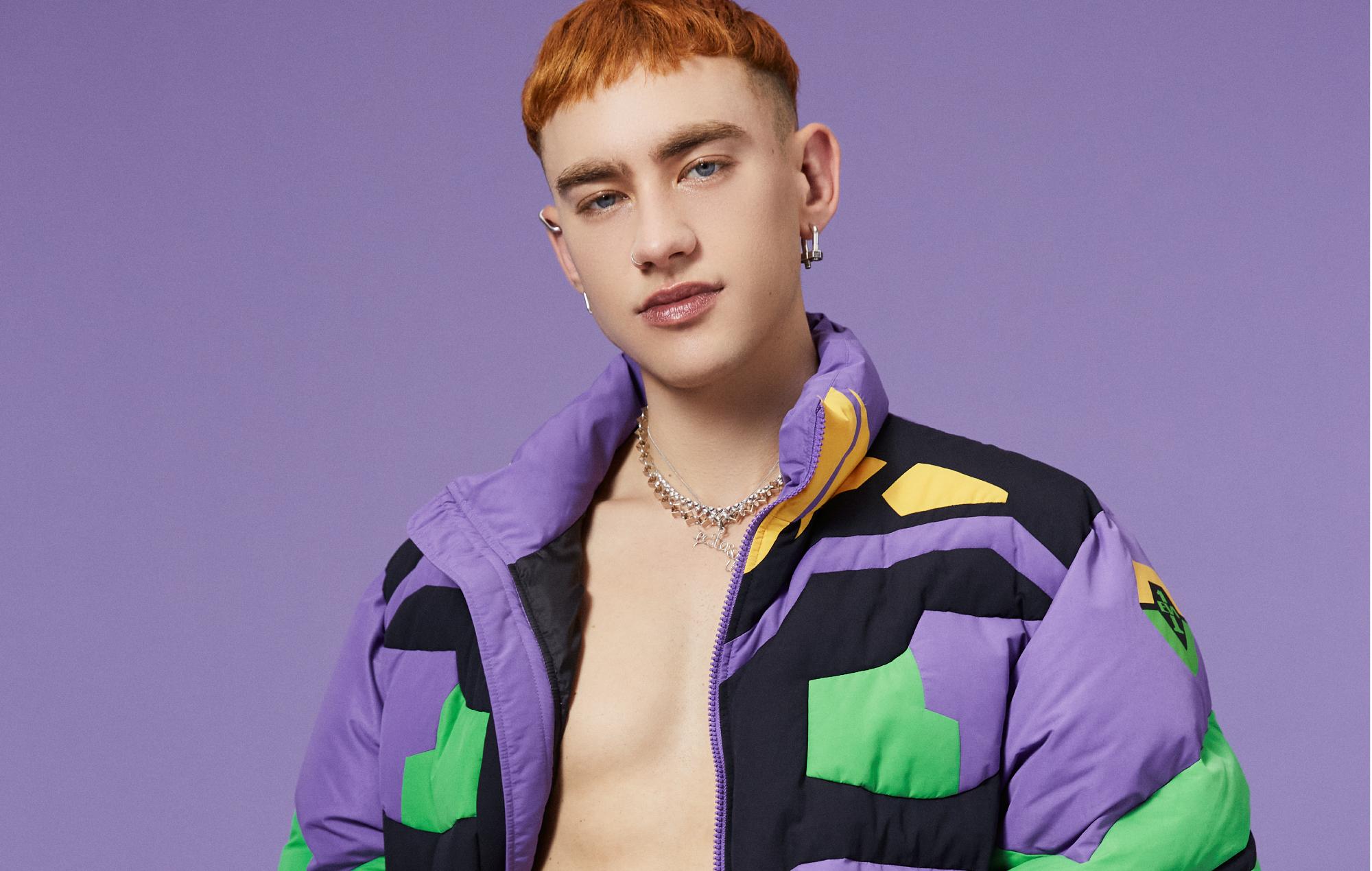 ¿Cuánto mide Olly Alexander? Olly-alexander-se-rie-de-las-quejas-sobre-la-actuacion-sexualizada-de-years-amp-years