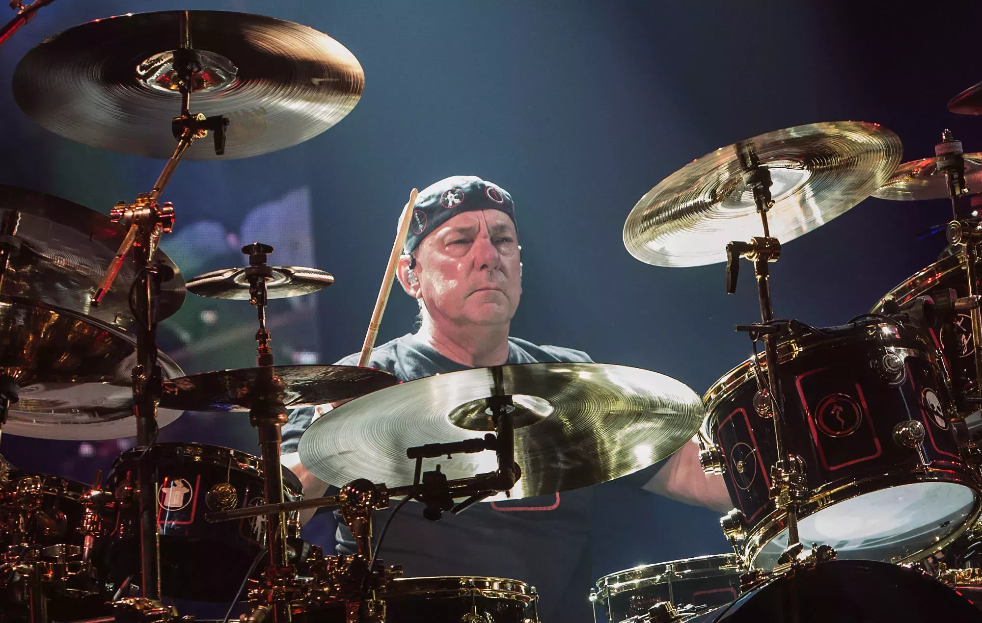 Vea cómo un batería rinde homenaje a Neil Peart versionando todas las canciones de Rush