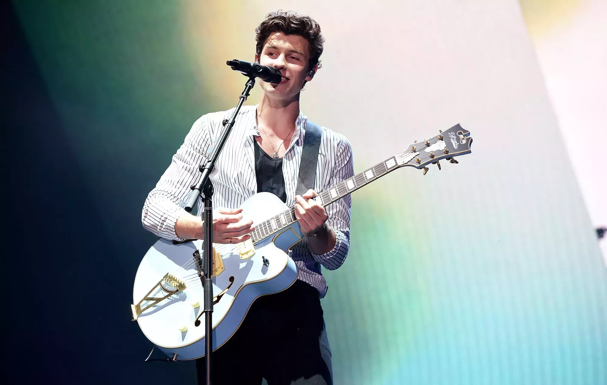 Mira cómo Shawn Mendes desvela su nueva canción en el SXSW, 'When You're Gone'