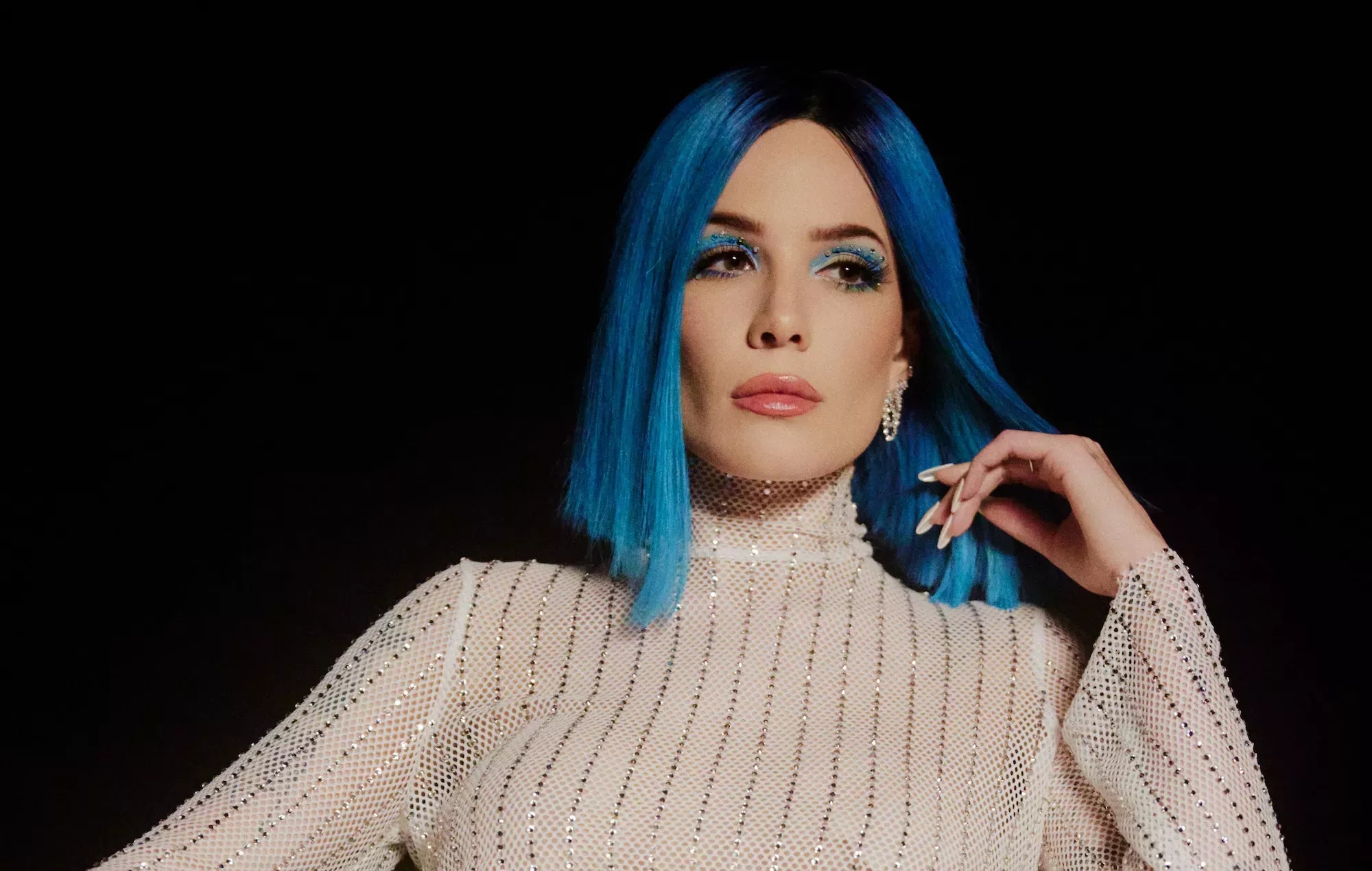 Halsey comparte su historia de amor en el vídeo de So Good Cultture