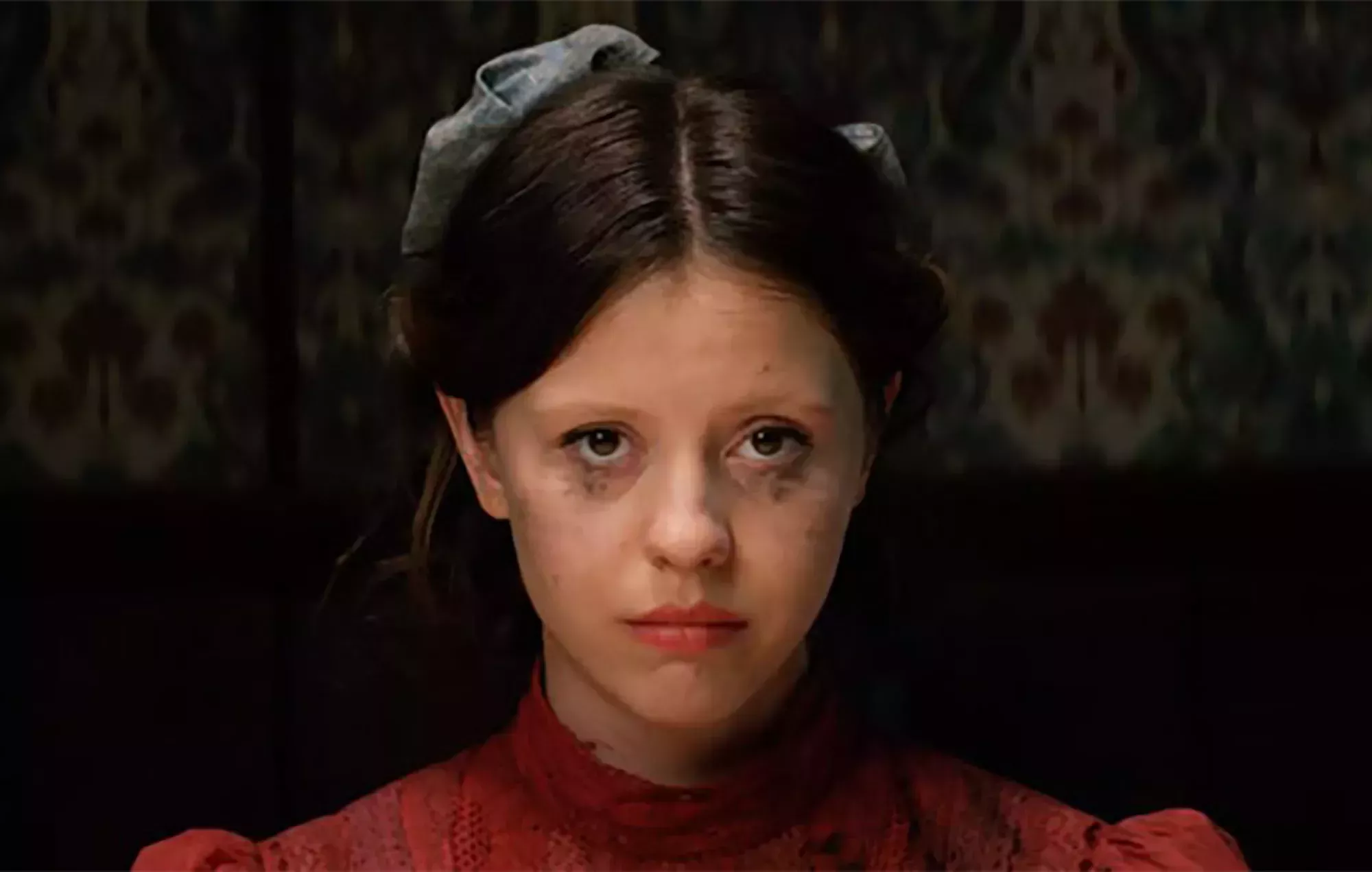 Mia Goth es una asesina en serie de pueblo en el tráiler de la precuela de 'X', 'Pearl'