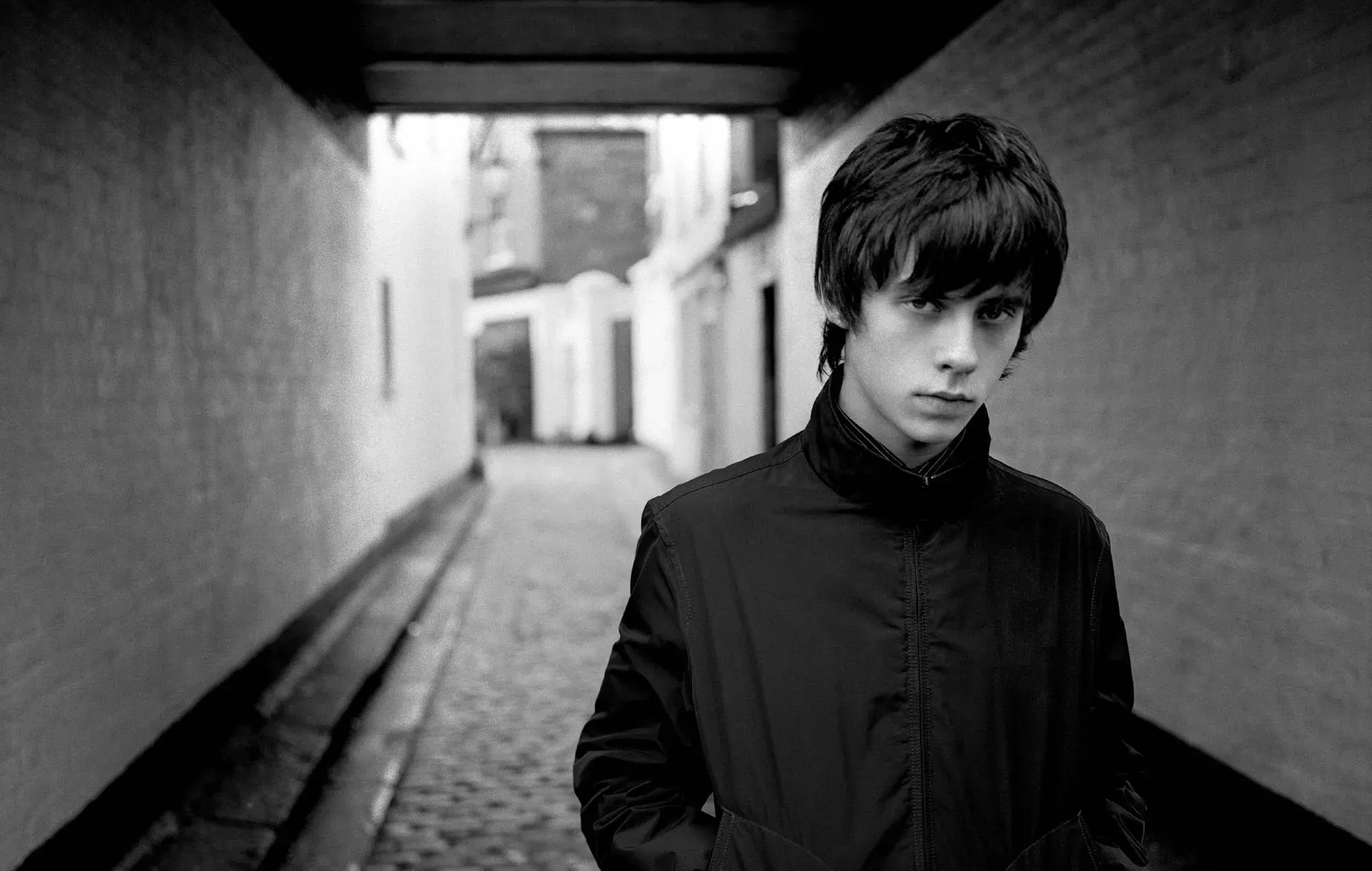 Jake Bugg anuncia la edición del décimo aniversario de su álbum de debut