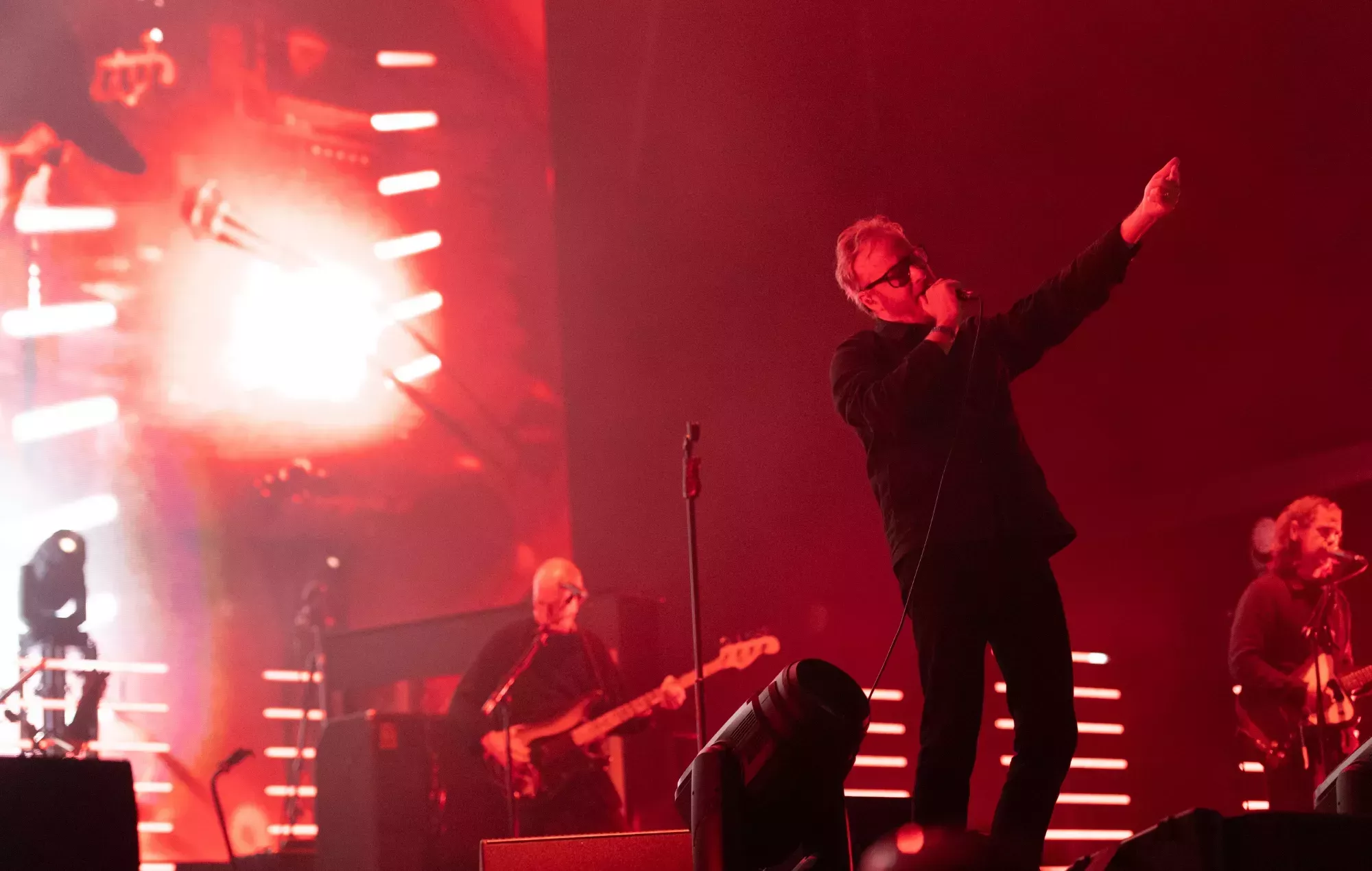 ¡Escucha el nuevo remix de The National de 'Im Glück' de Neu!