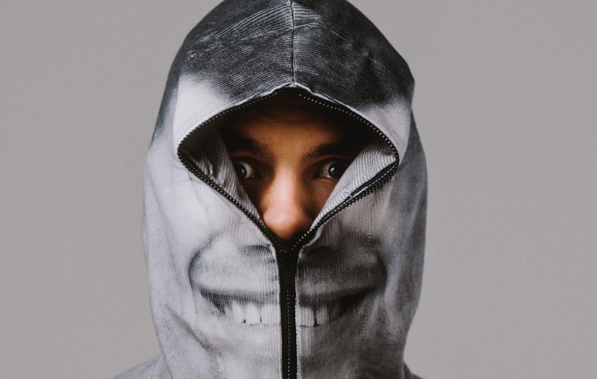 slowthai-vuelve-con-su-nuevo-single-i-know-nothing-levant-monos