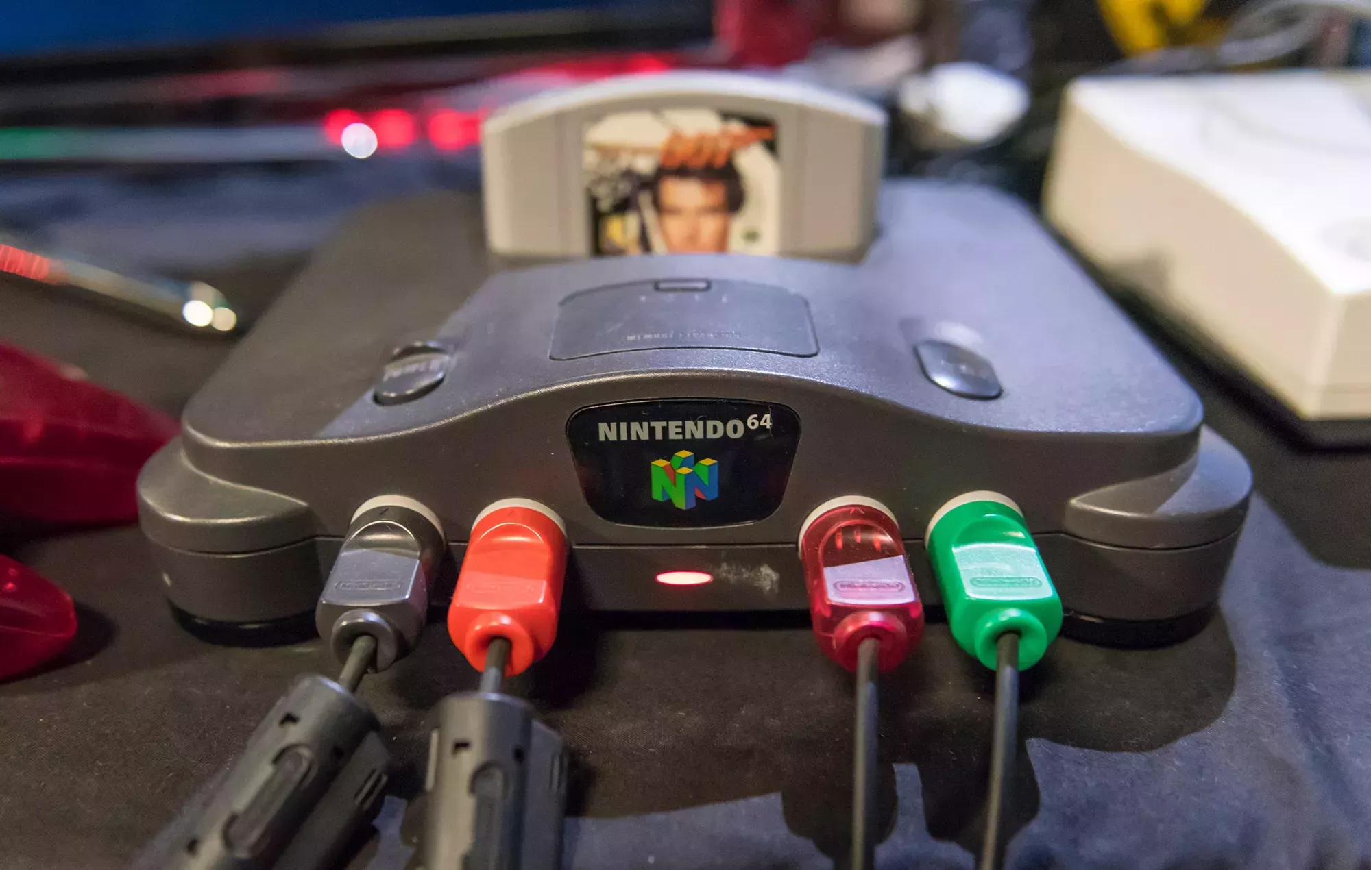 Los creadores del 'Goldeneye 007' original arremeten contra la reedición para Switch y Xbox