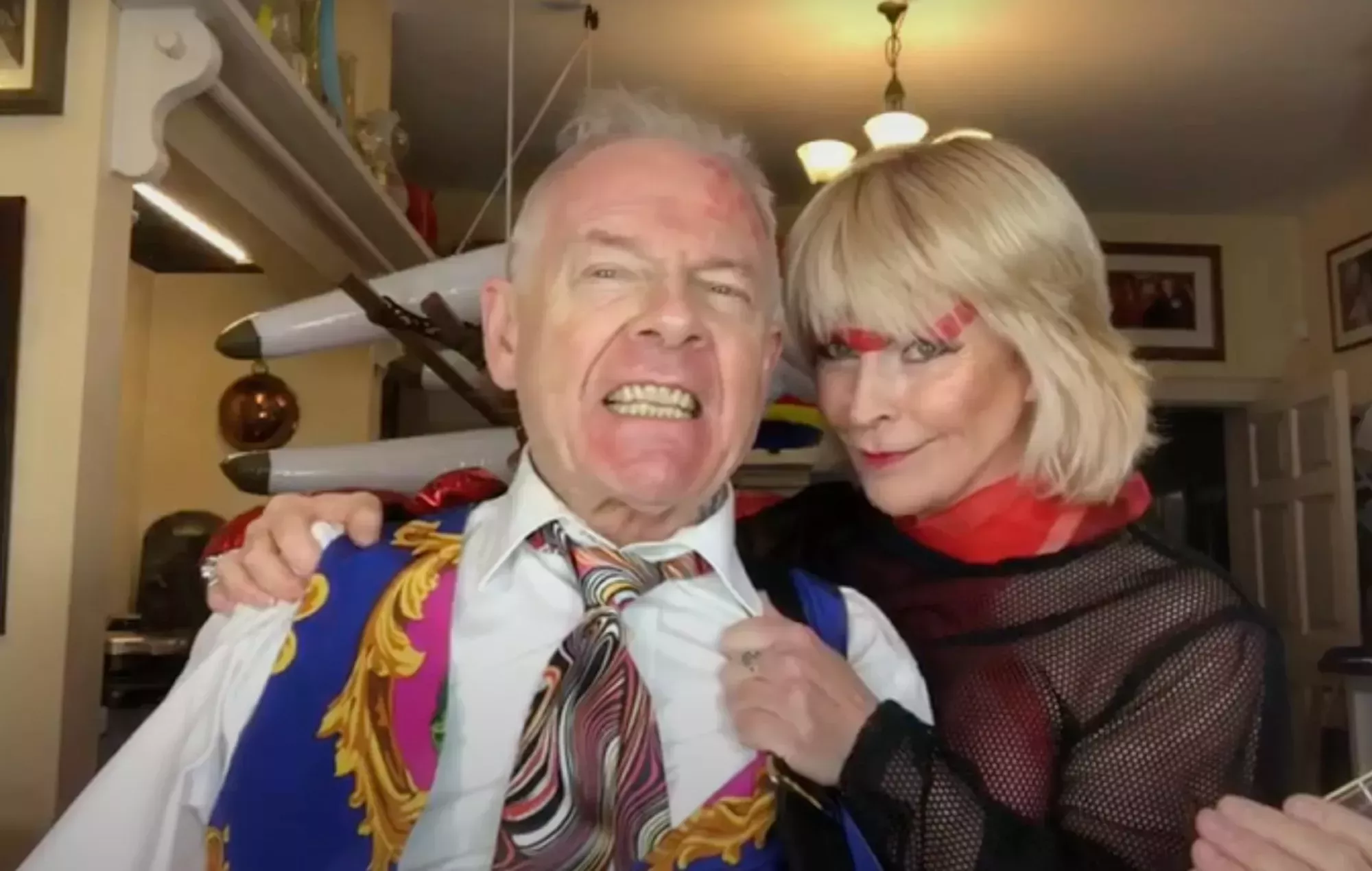 Toyah Willcox y Robert Fripp versionan 'Drop Dead Gorgeous' de Republica