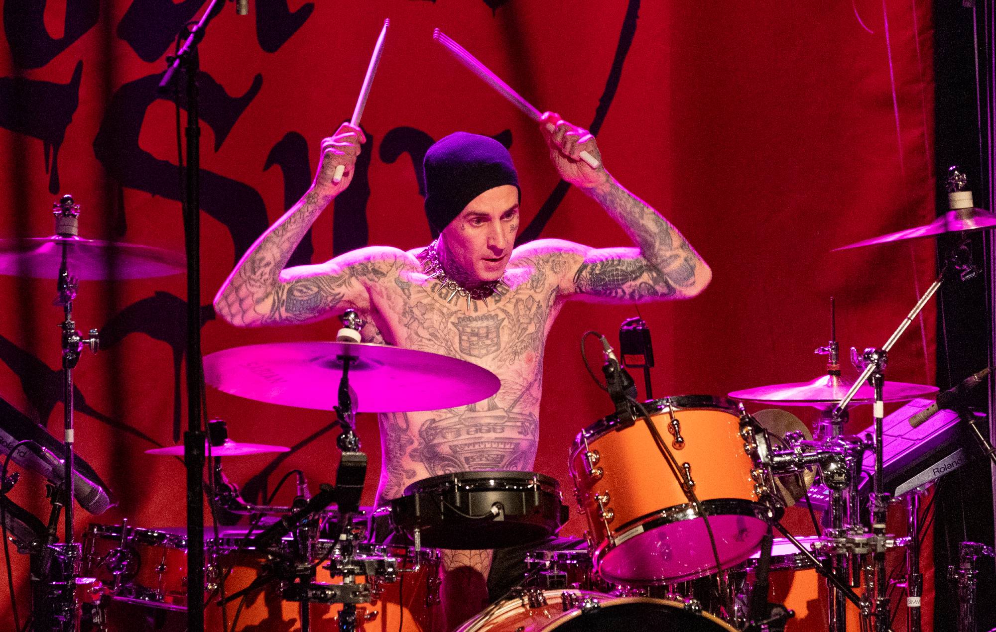 Travis Barker suffers a nasty injury during rehearsals for the Blink-182 tour