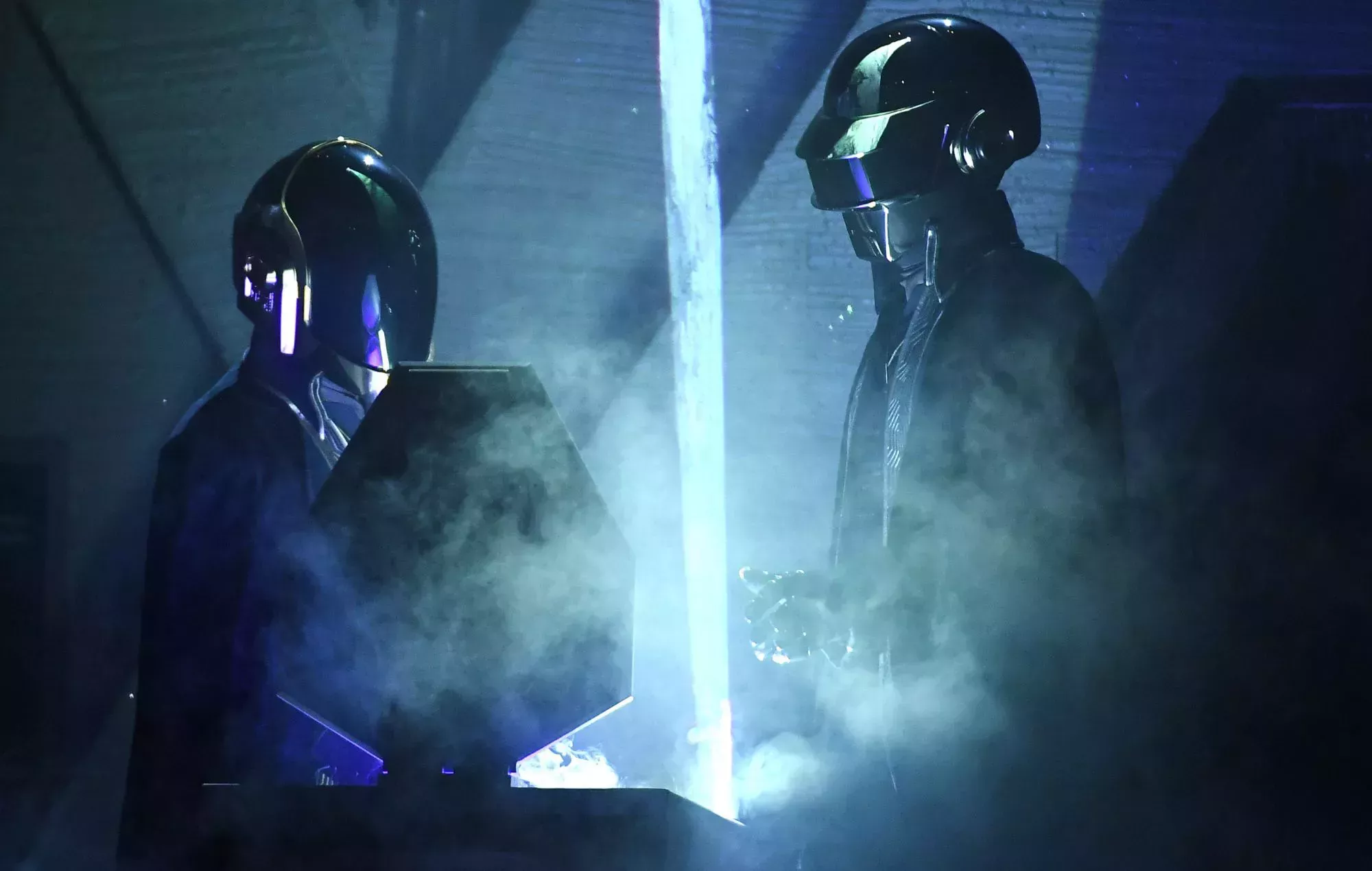 Disclosure, CSS, Franz Ferdinand y otros colaboran en el próximo libro de Daft Punk