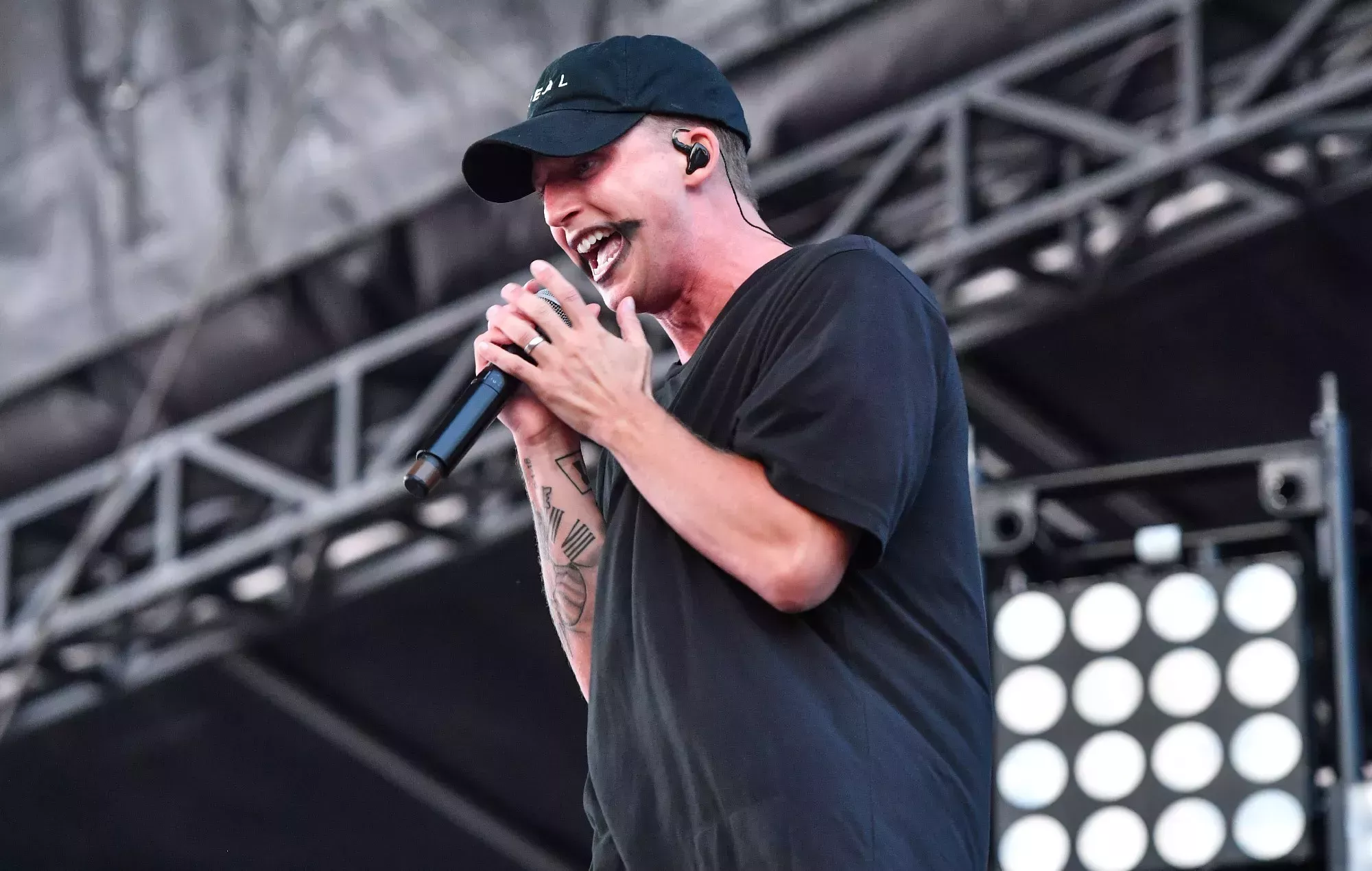 NF anuncia su nuevo álbum 