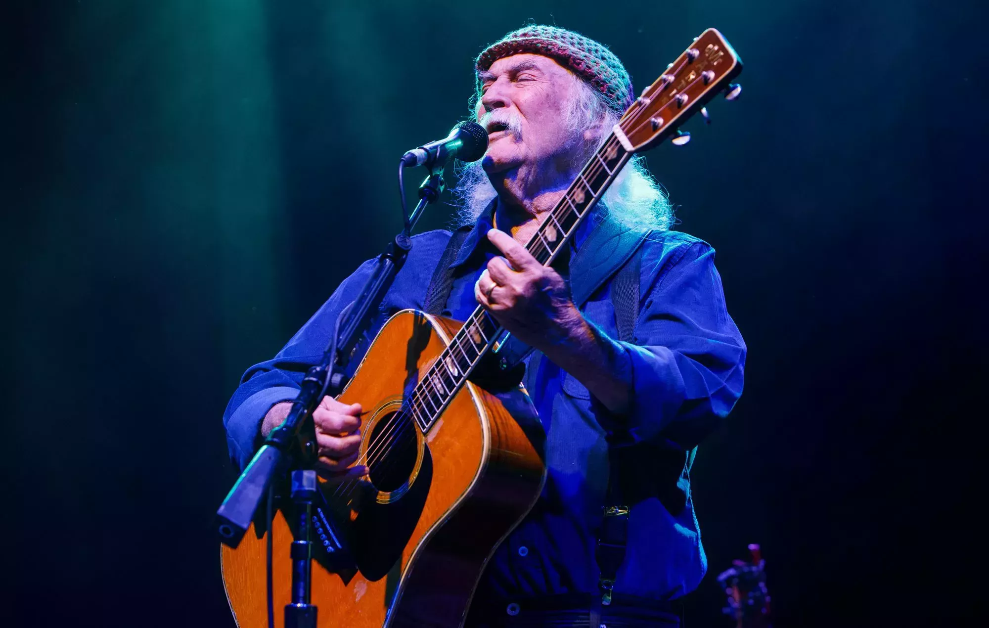 David Crosby murió tras contraer COVID-19, según Graham Nash