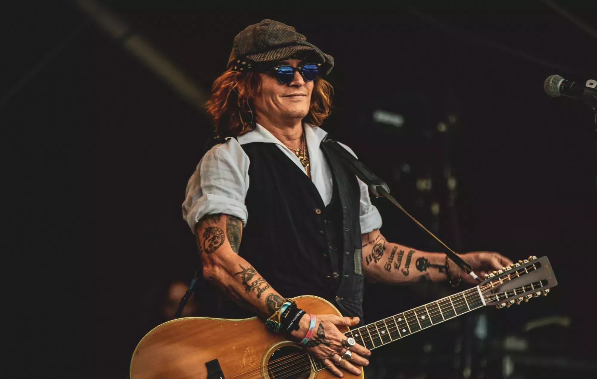 Johnny Depp pospone las actuaciones de Hollywood Vampires porque el médico le aconseja no volar