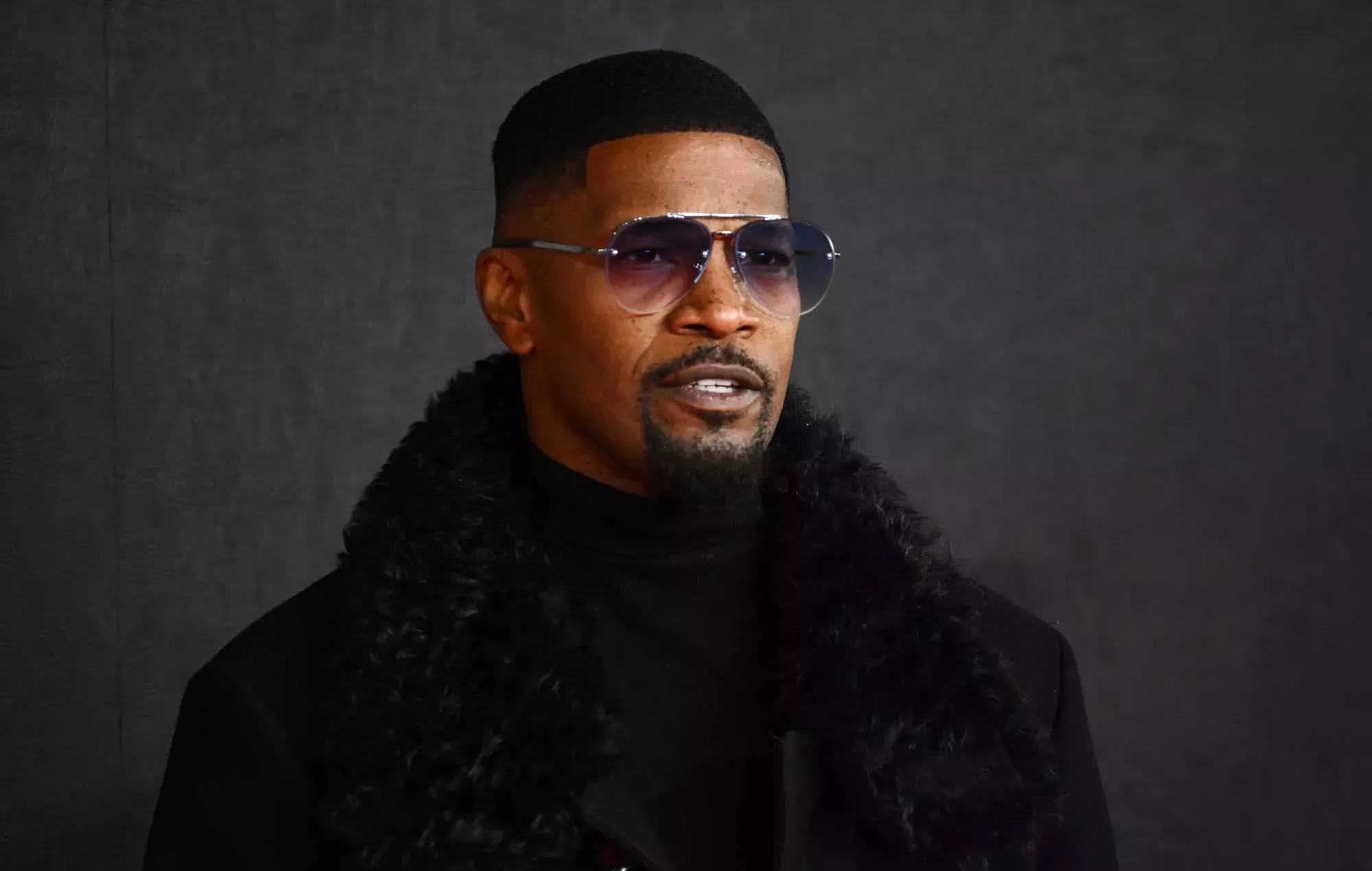 La familia de Jamie Foxx se prepara para lo peor mientras el actor sigue hospitalizado