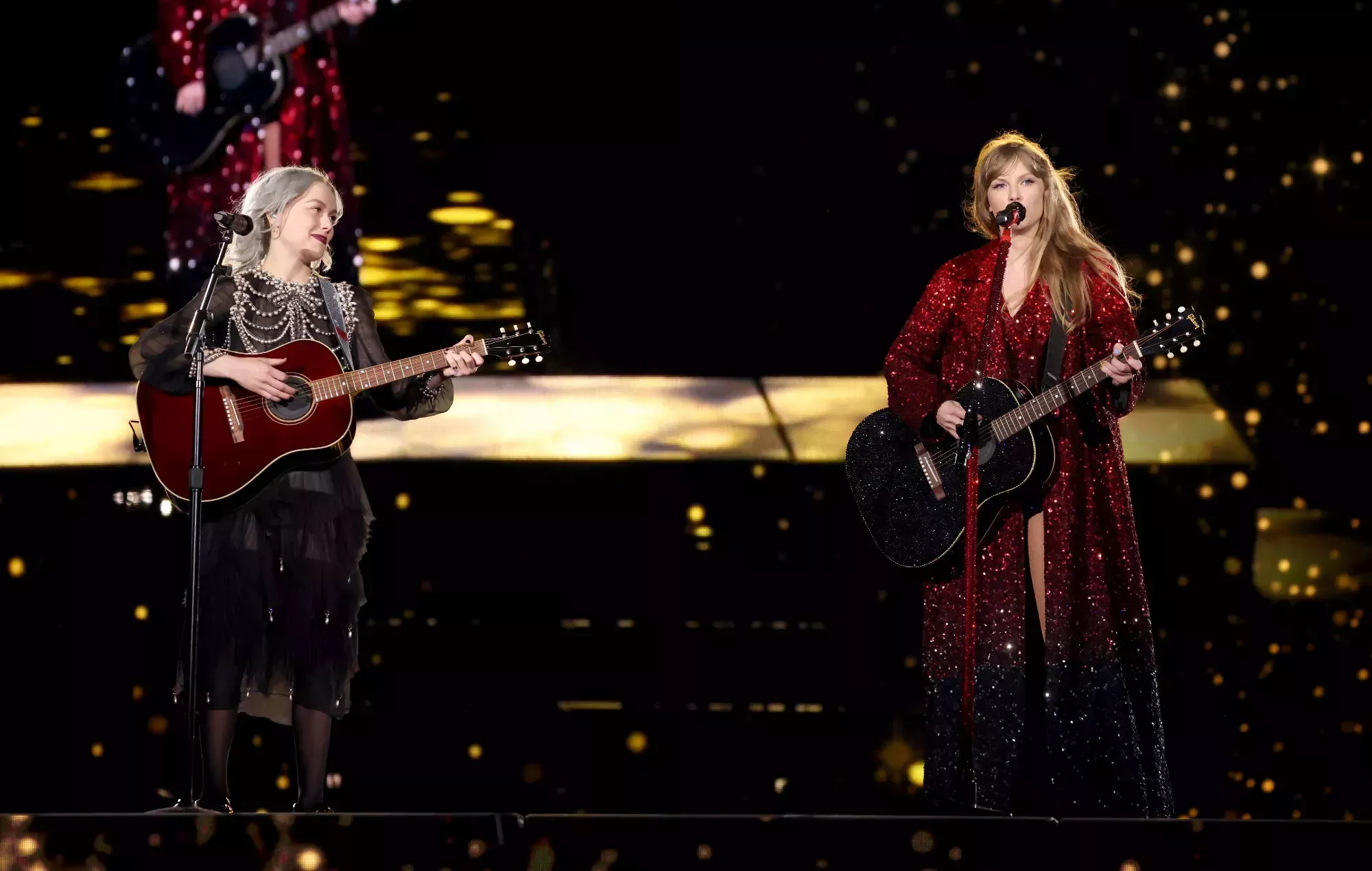 Taylor Swift y Phoebe Bridgers estrenan en directo 