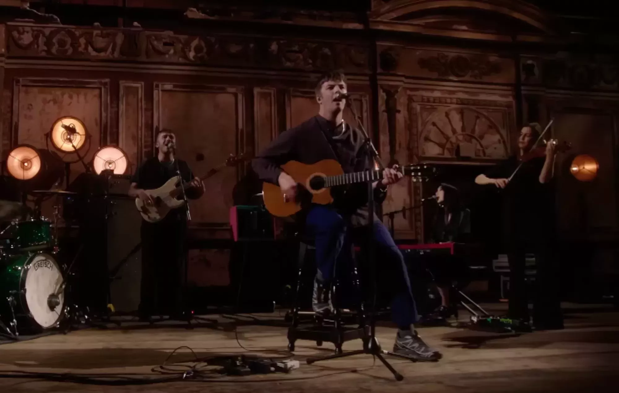 Grian Chatten, de Fontaines D.C., debuta en solitario en Jools Holland