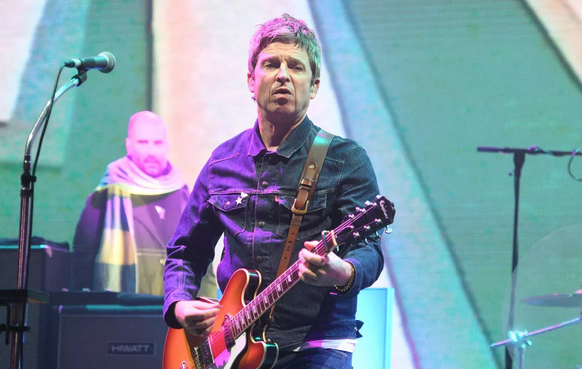 Noel Gallagher explica la posición 