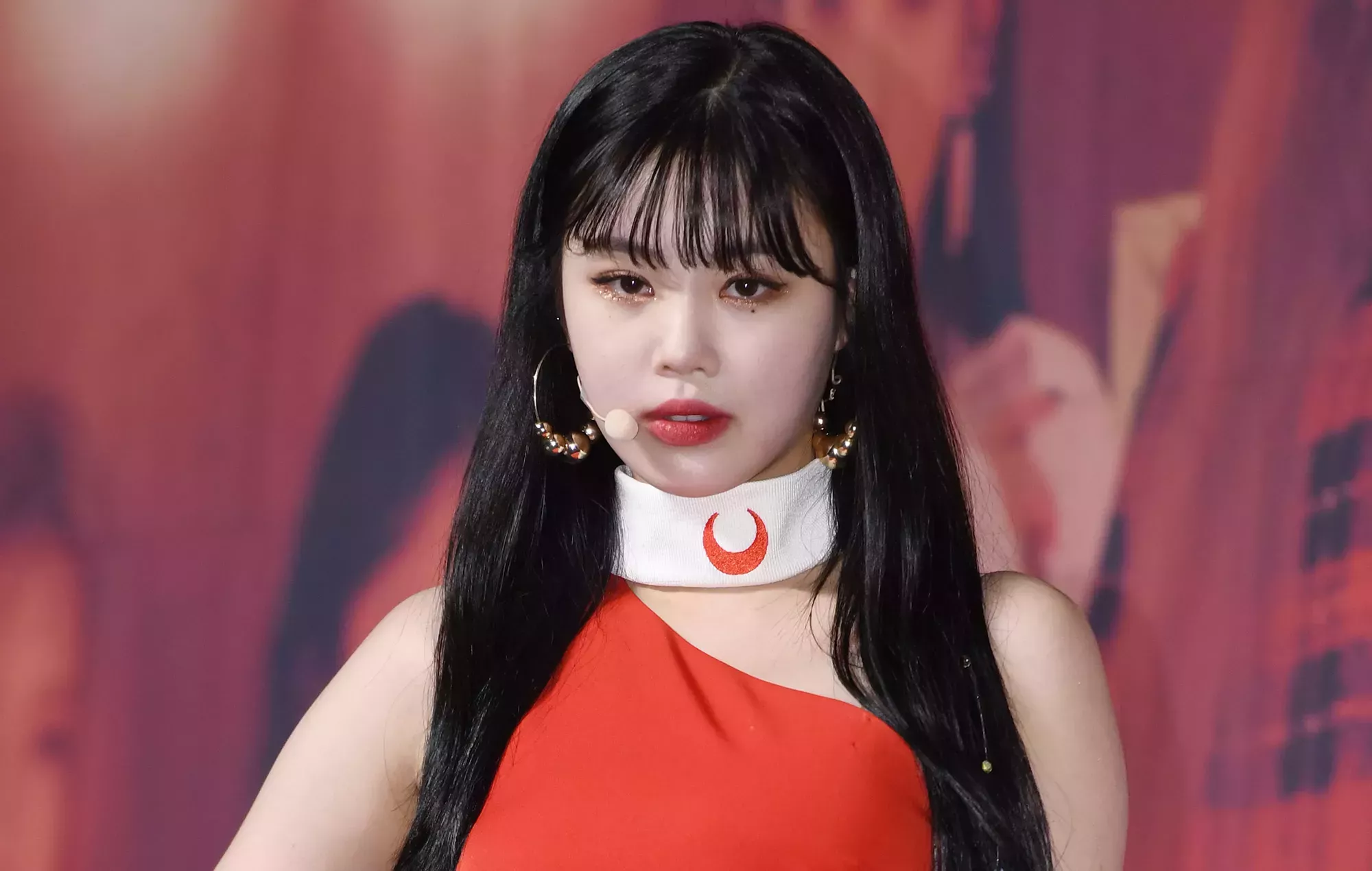 Soojin, ex miembro de (G)I-DLE, anuncia su debut en solitario con el críptico vídeo 