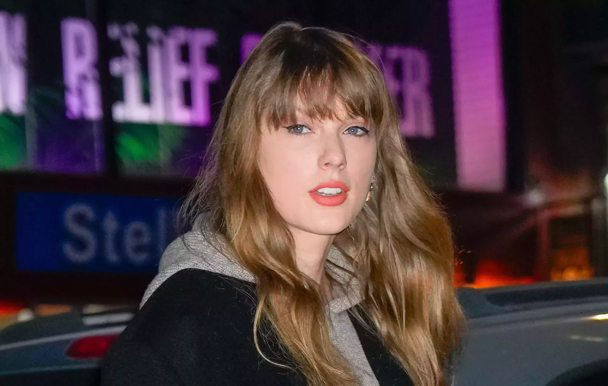 CEO de Microsoft: los deepfakes de IA de Taylor Swift son 