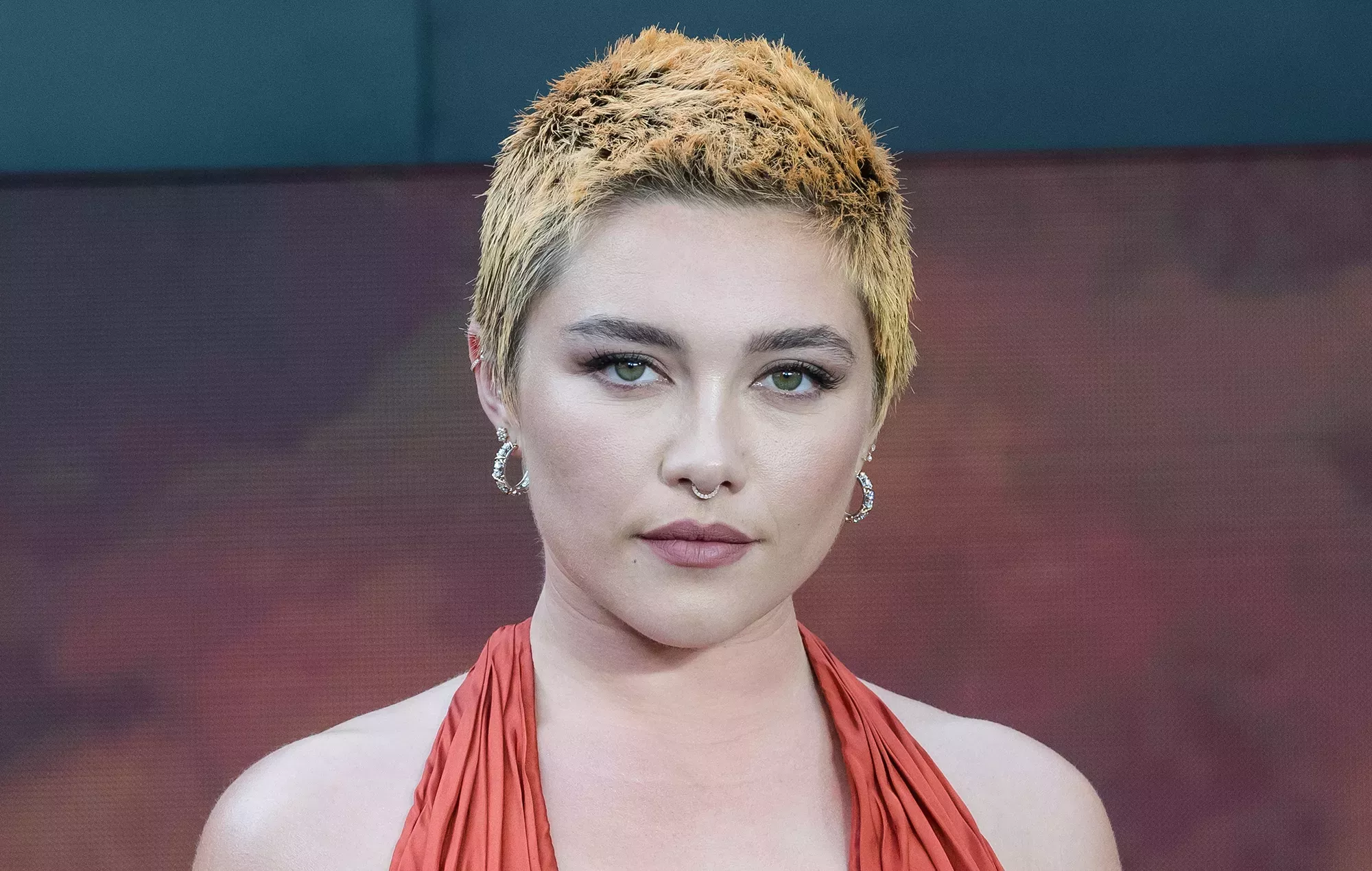 Florence Pugh revela que la cámara se rompió durante la escena de sexo de 'Oppenheimer'