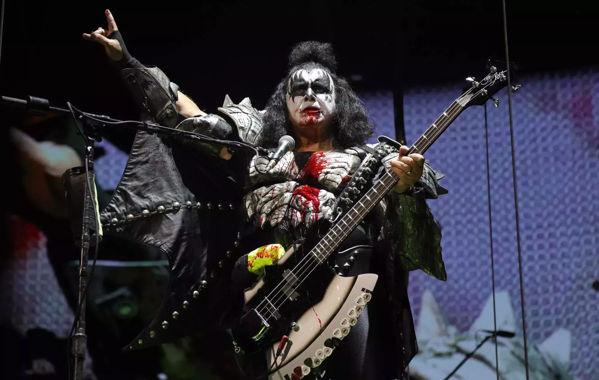 Gene Simmons de KISS habla de la única vez que se colocó