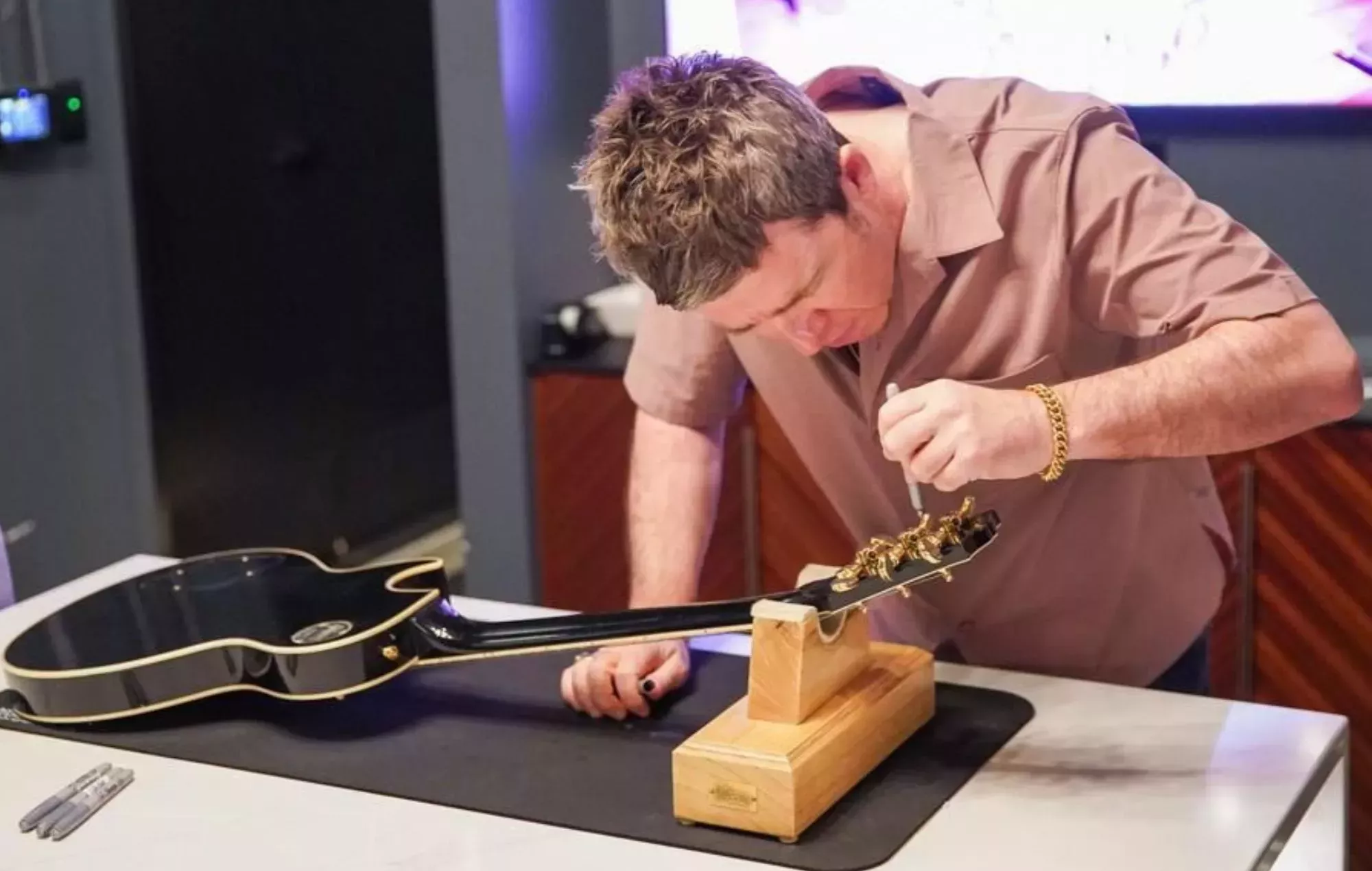 Noel Gallagher se asocia con Gibson para crear guitarras Les Paul personalizadas del 78