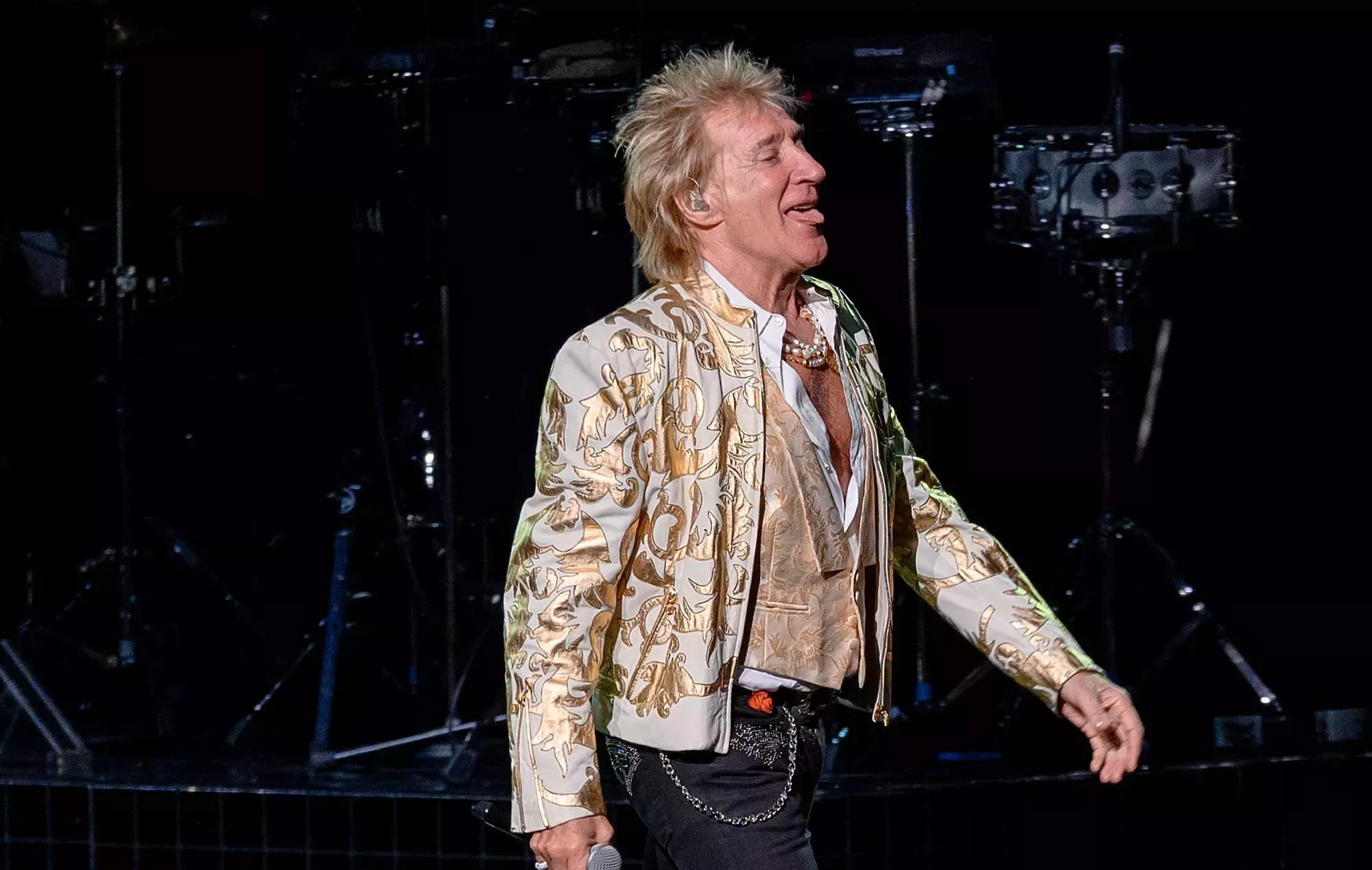 Rod Stewart vende su catálogo por casi 100 millones de dólares