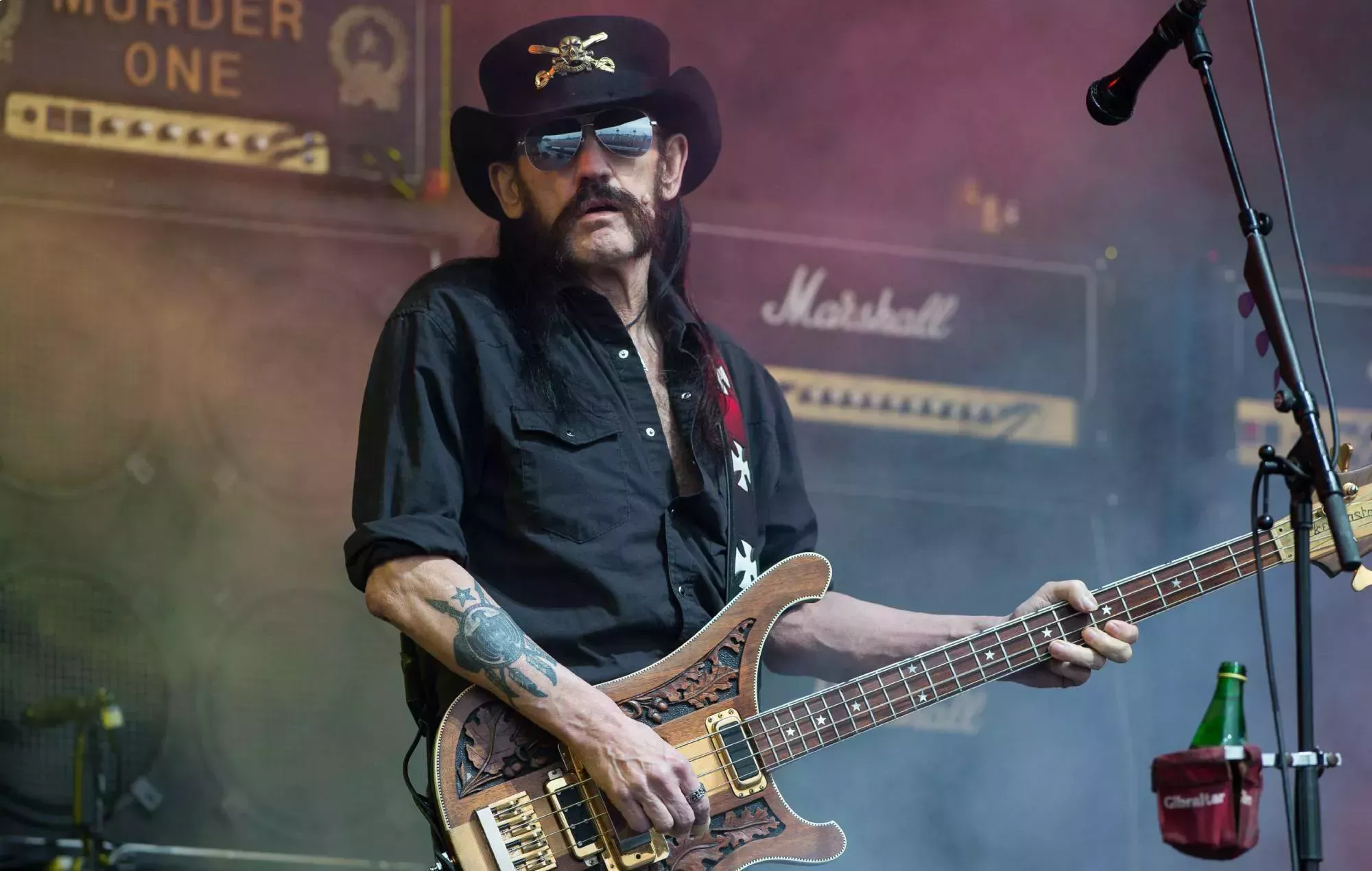 Se erigirá una estatua de Lemmy, líder de Motörhead, en su pueblo natal de Staffordshire