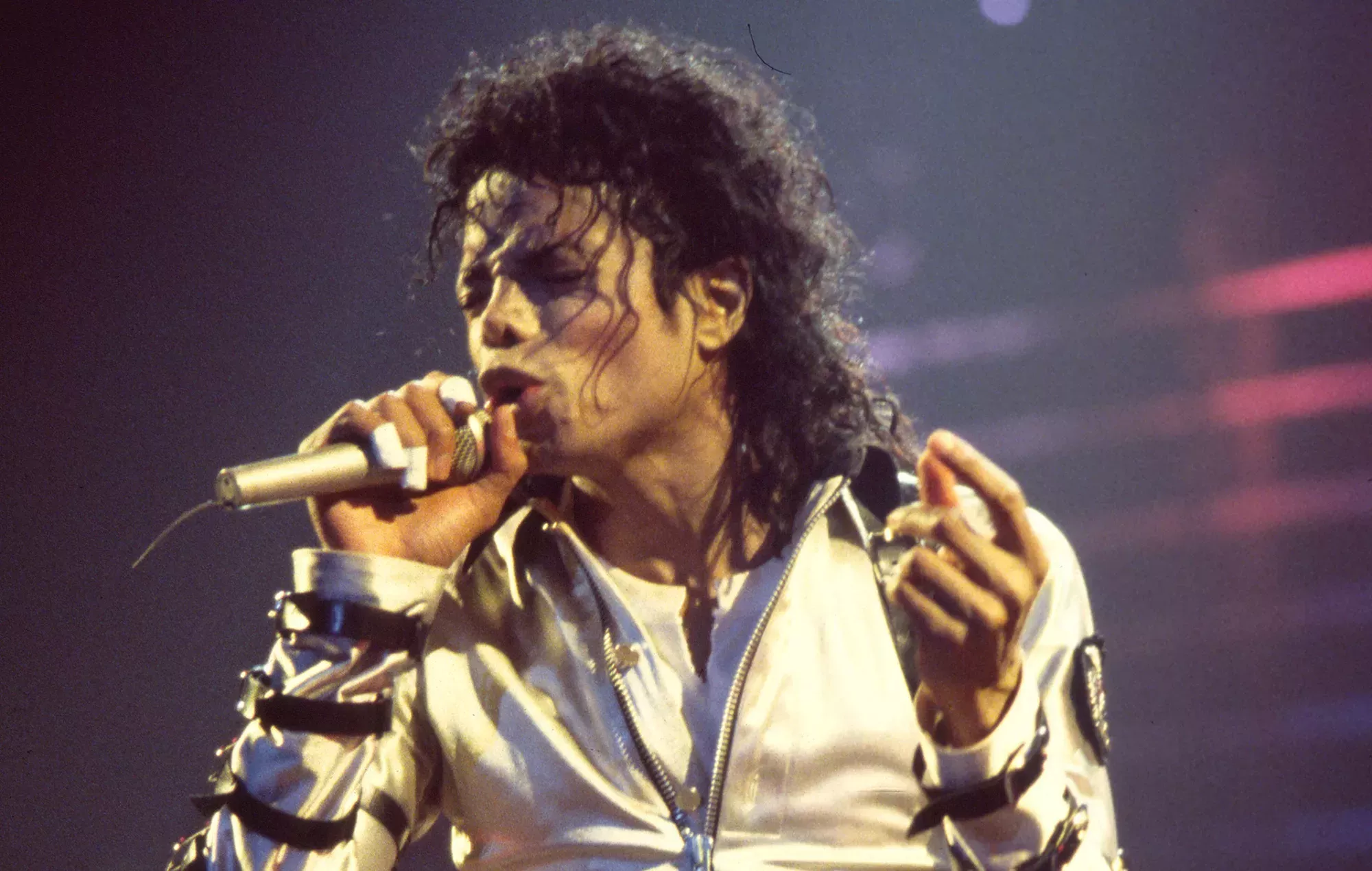 Sony compra una participación en el catálogo de Michael Jackson en un acuerdo histórico