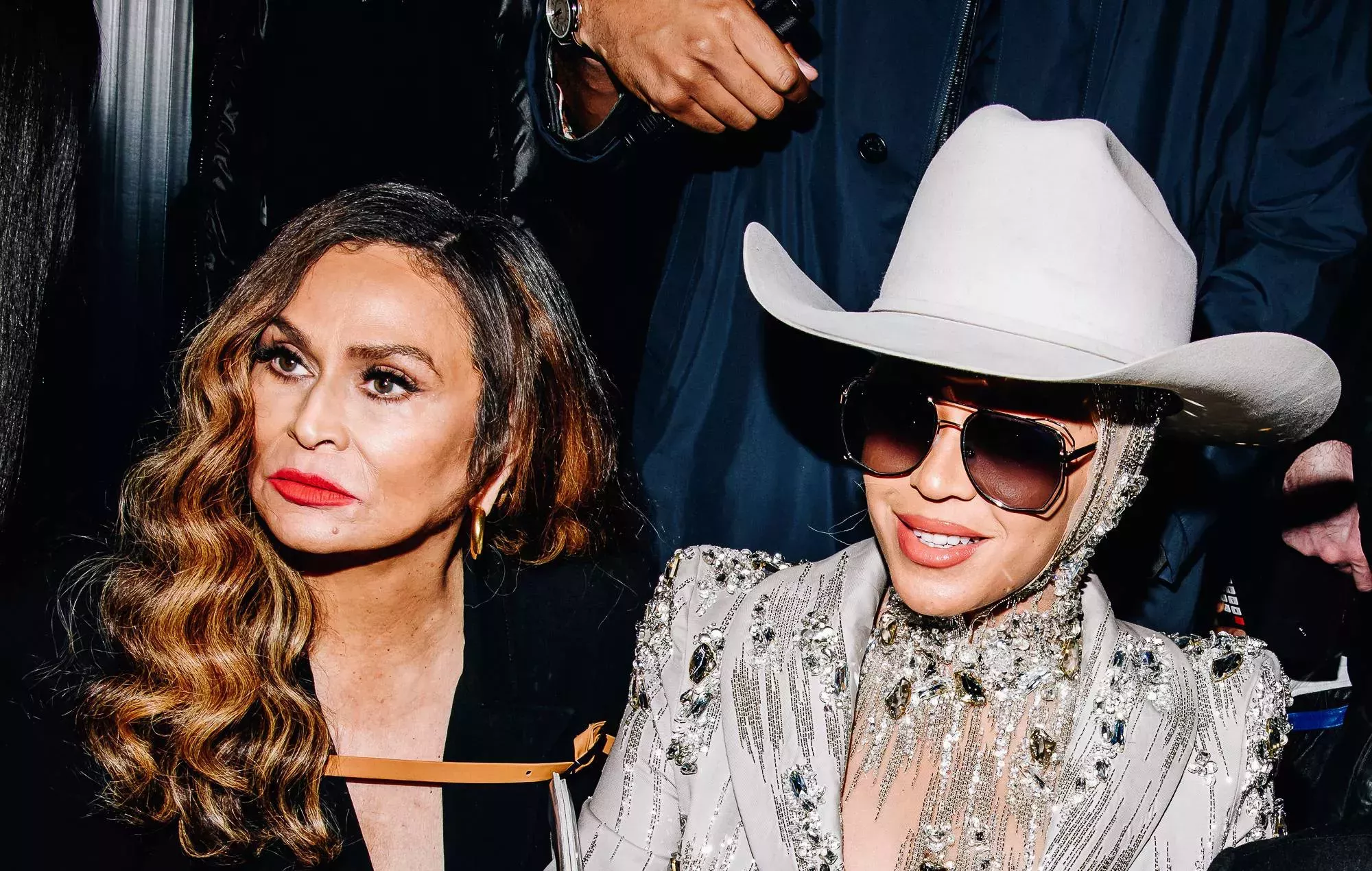 Tina Knowles, madre de Beyoncé, contraataca a los críticos de su nueva dirección country: 