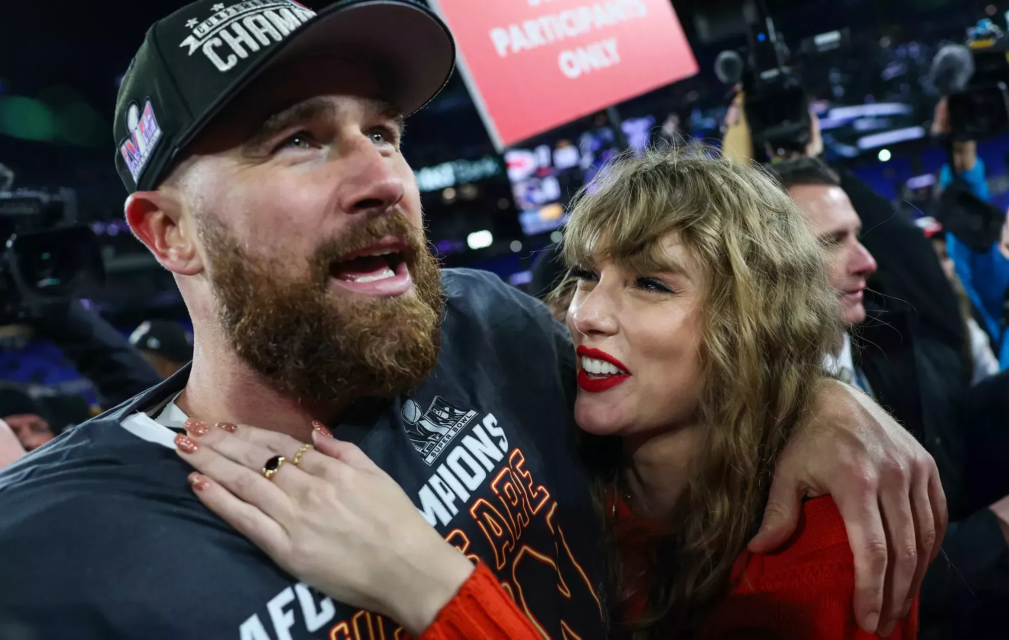 Travis Kelce revela que ha escuchado parte del 