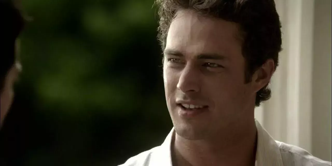 Mason Lockwood smiling in The Vampire Diaries Season 2, Episode 1, "The Return"