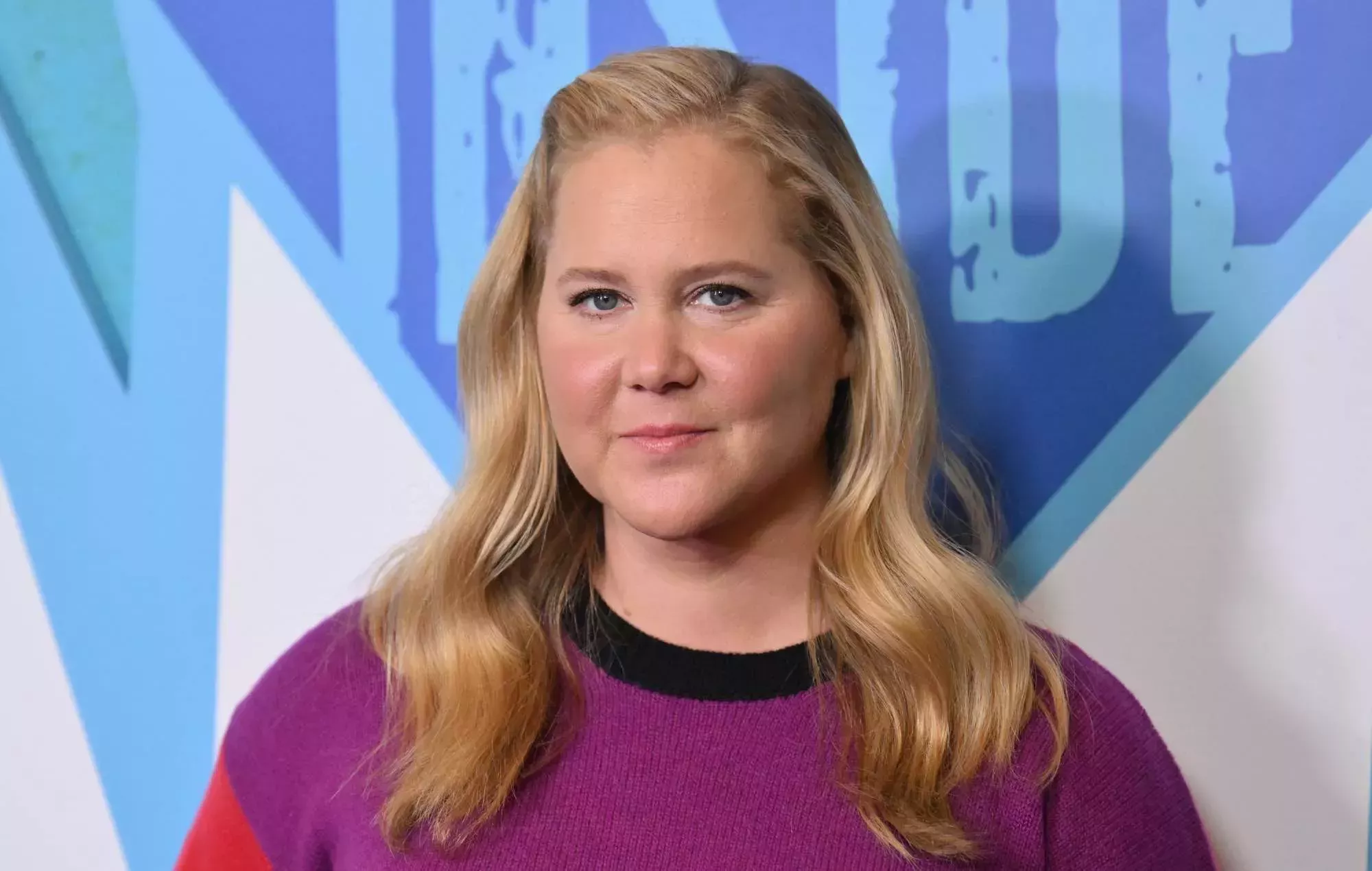 Amy Schumer responde a las reacciones a sus publicaciones sobre Israel y Hamás en las redes sociales