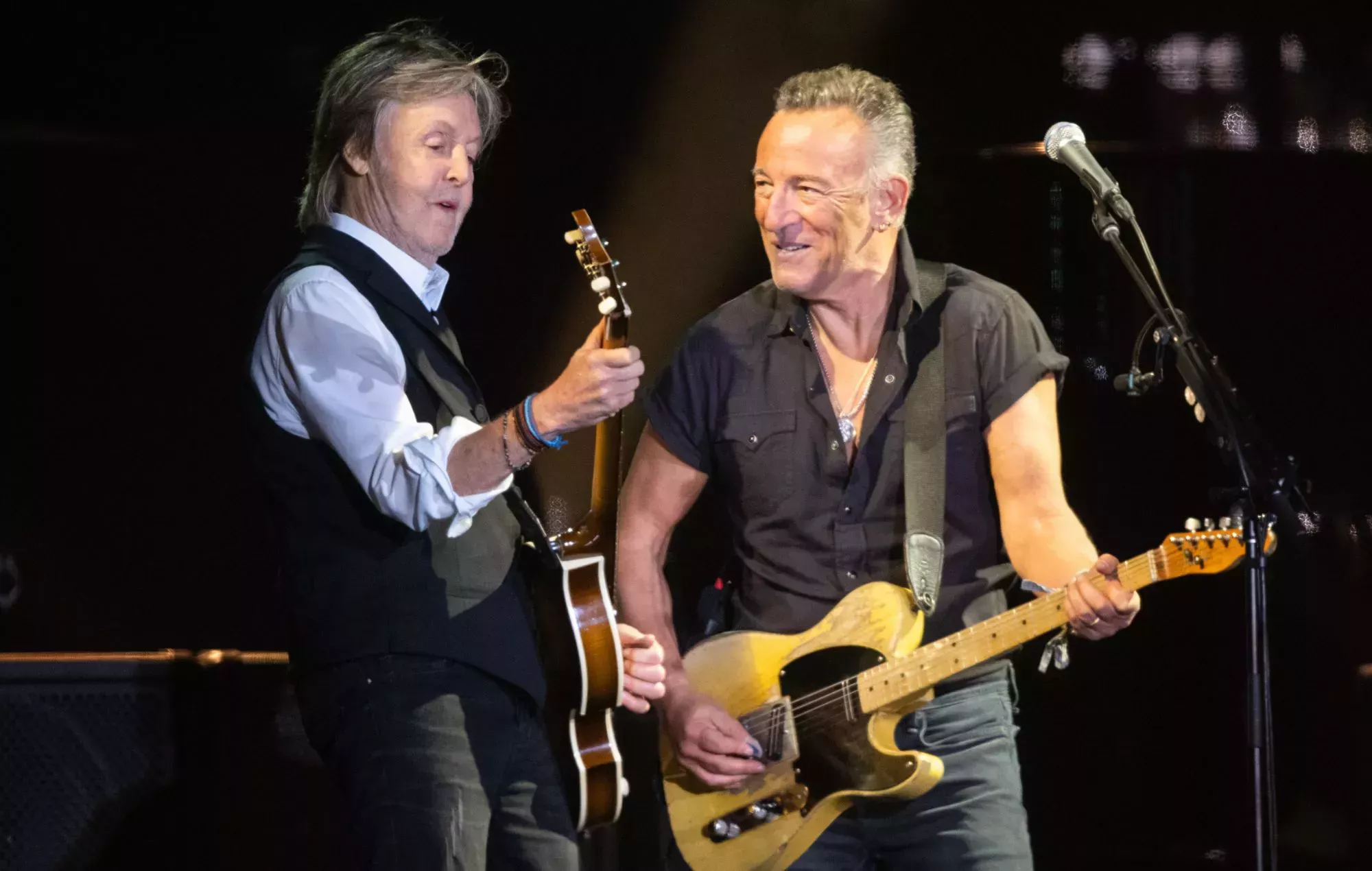 Aquí está la arenga completa de Paul McCartney a Bruce Springsteen de los Ivors 2024