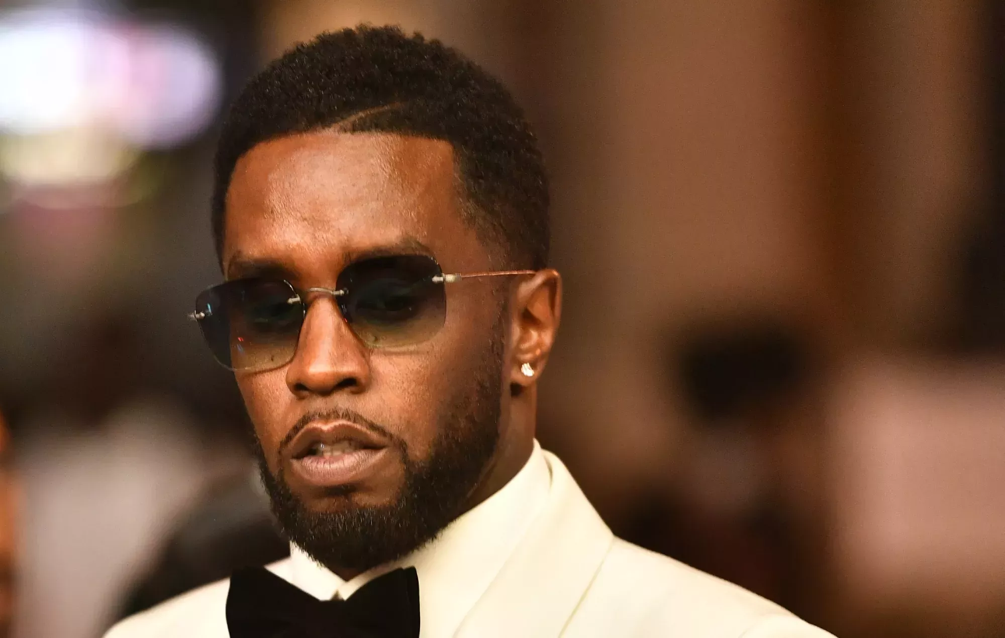 Diddy recibe otra demanda que le acusa de drogar y agredir a una estudiante universitaria