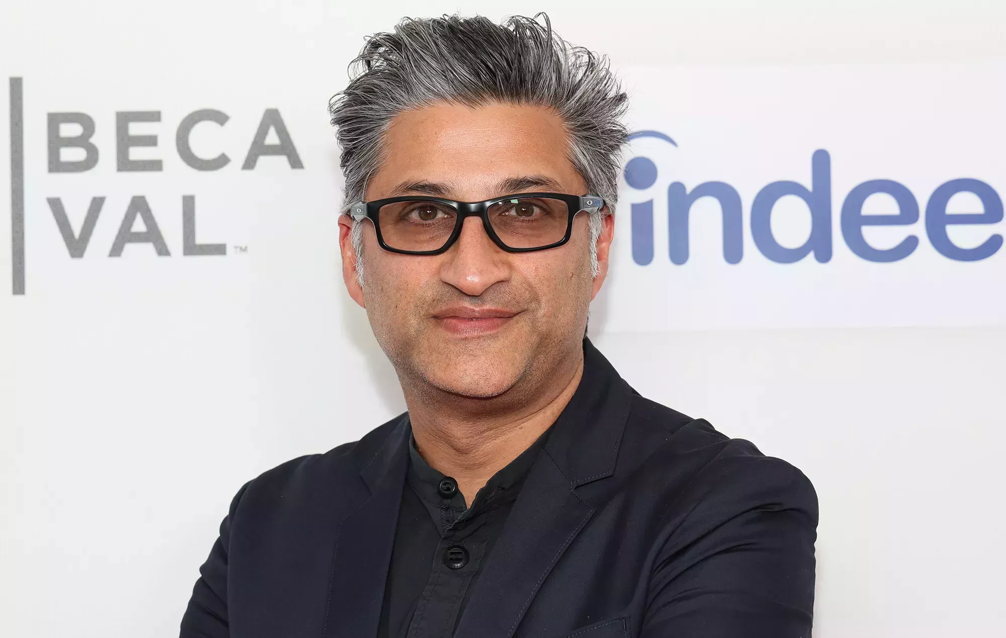 Asif Kapadia bromea con un nuevo documental musical sobre un grupo 