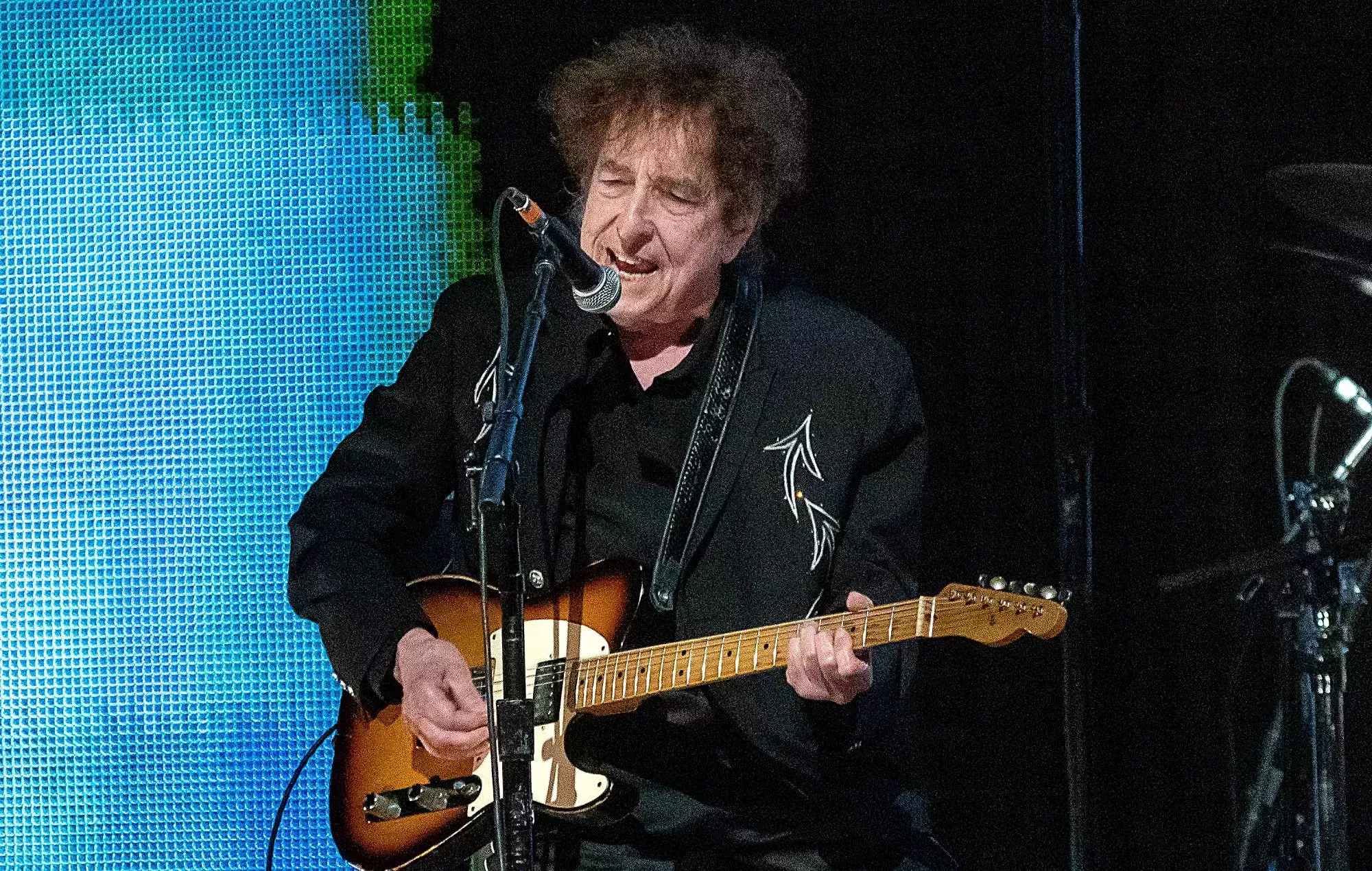 Bob Dylan sorprende con una serie de versiones y temas de los años 50 en el arranque de su gira Outlaw Music Festival Tour