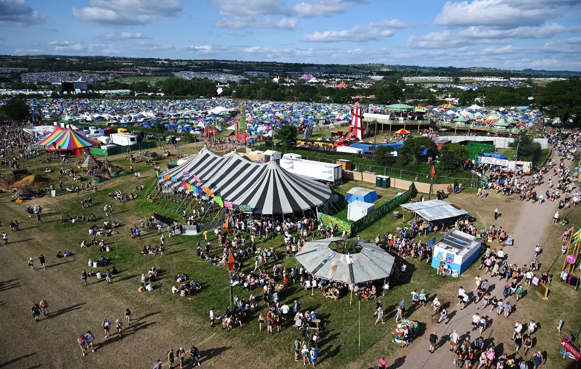 Este mapa interactivo le permite comparar el tamaño del emplazamiento de Glastonbury con el de cualquier parte del mundo