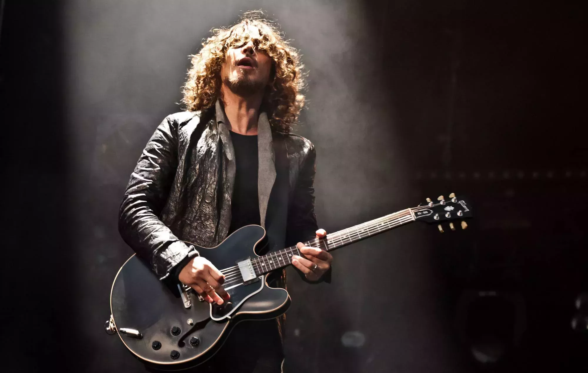 La viuda de Chris Cornell comparte una versión de 