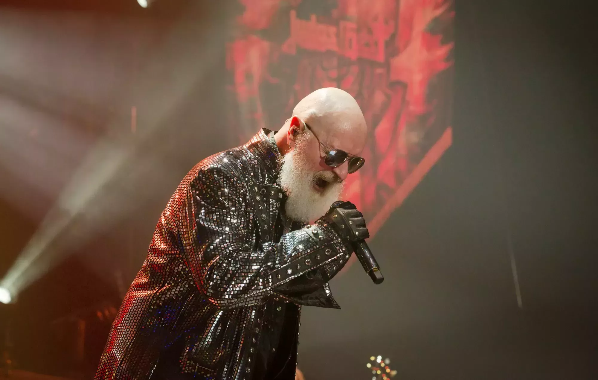 Rob Halford, de Judas Priest, dice que su cáncer sigue en remisión: 