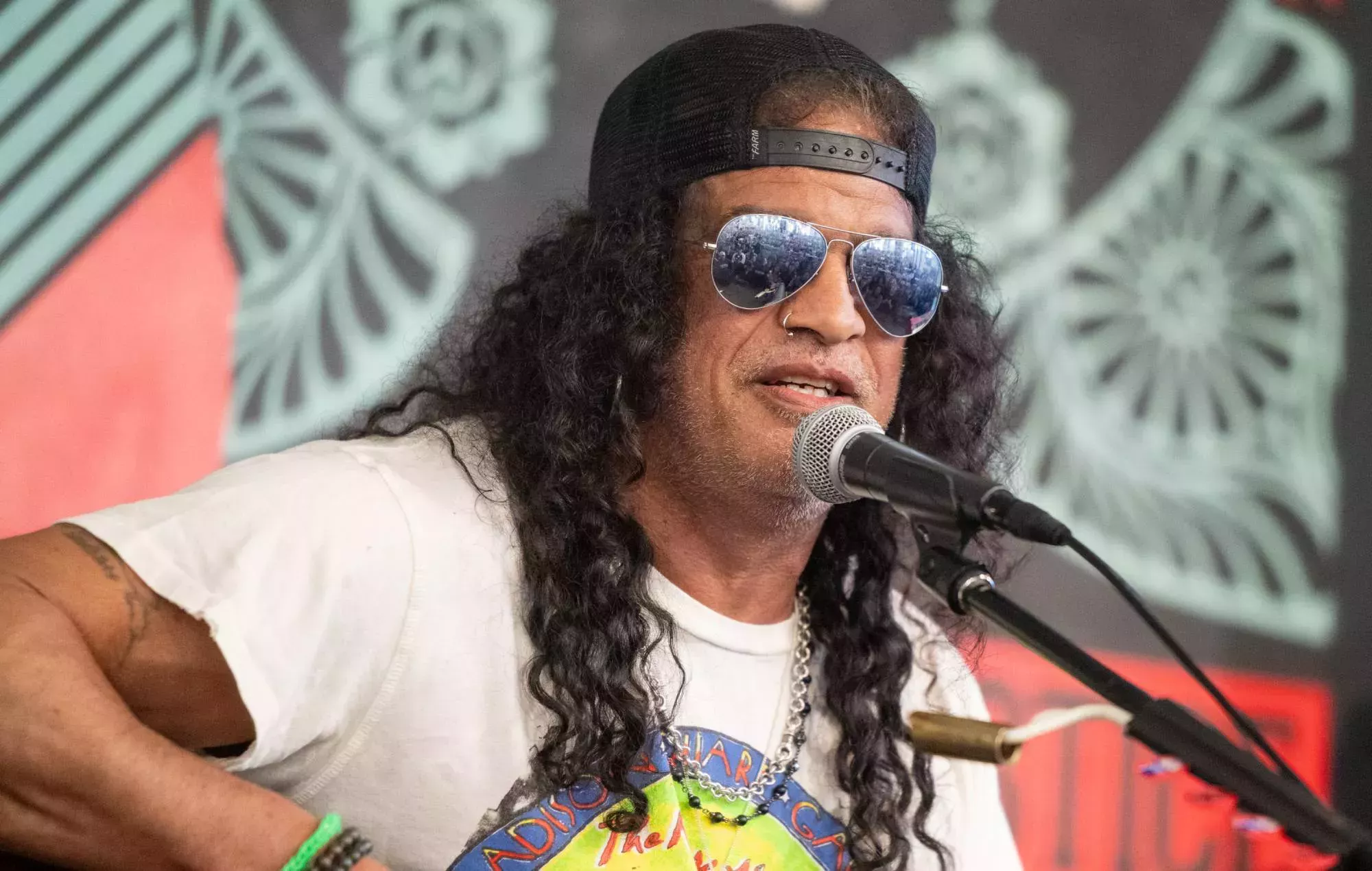 Slash rinde homenaje a su fallecida hijastra Lucy-Bleu Knight: 