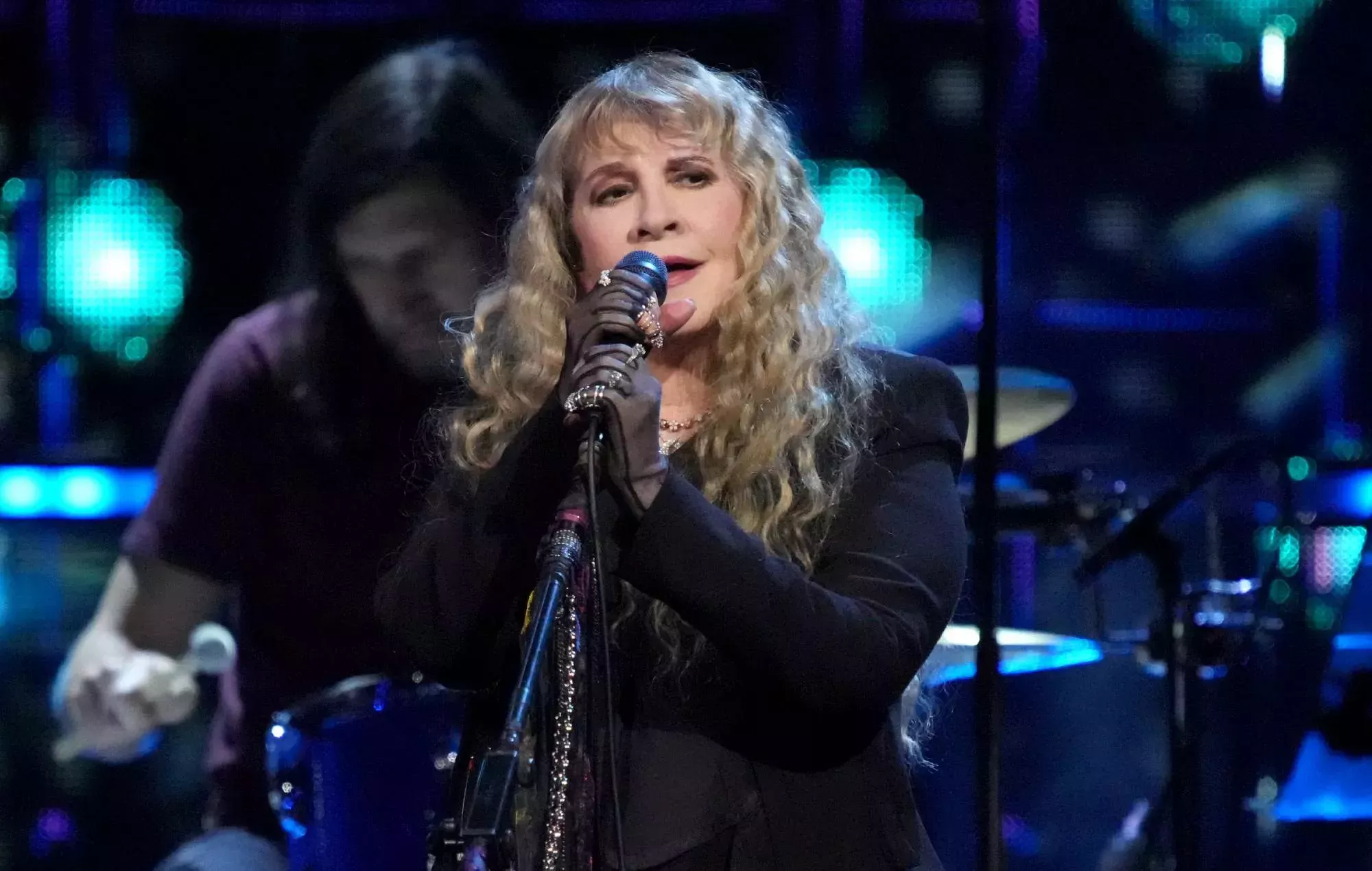 Stevie Nicks cancela su próximo concierto en Manchester por una lesión en la pierna